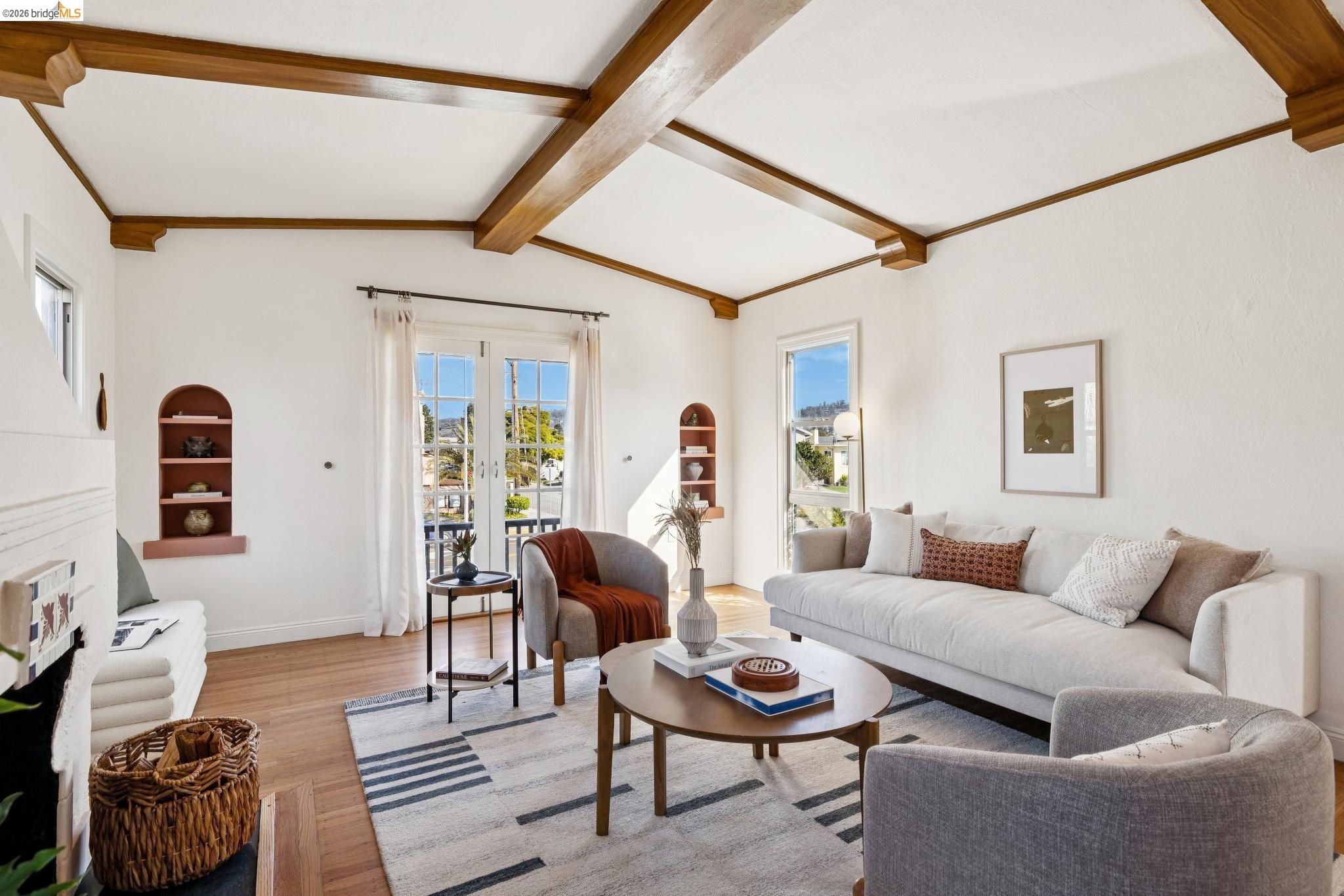 Detail Gallery Image 7 of 57 For 1136 Marin Ave, Albany,  CA 94706 - 3 Beds | 2 Baths