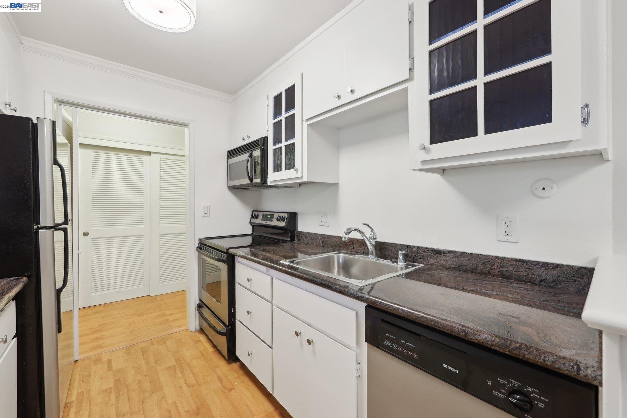 Photo #12: 41127511 Listing: Photo #12