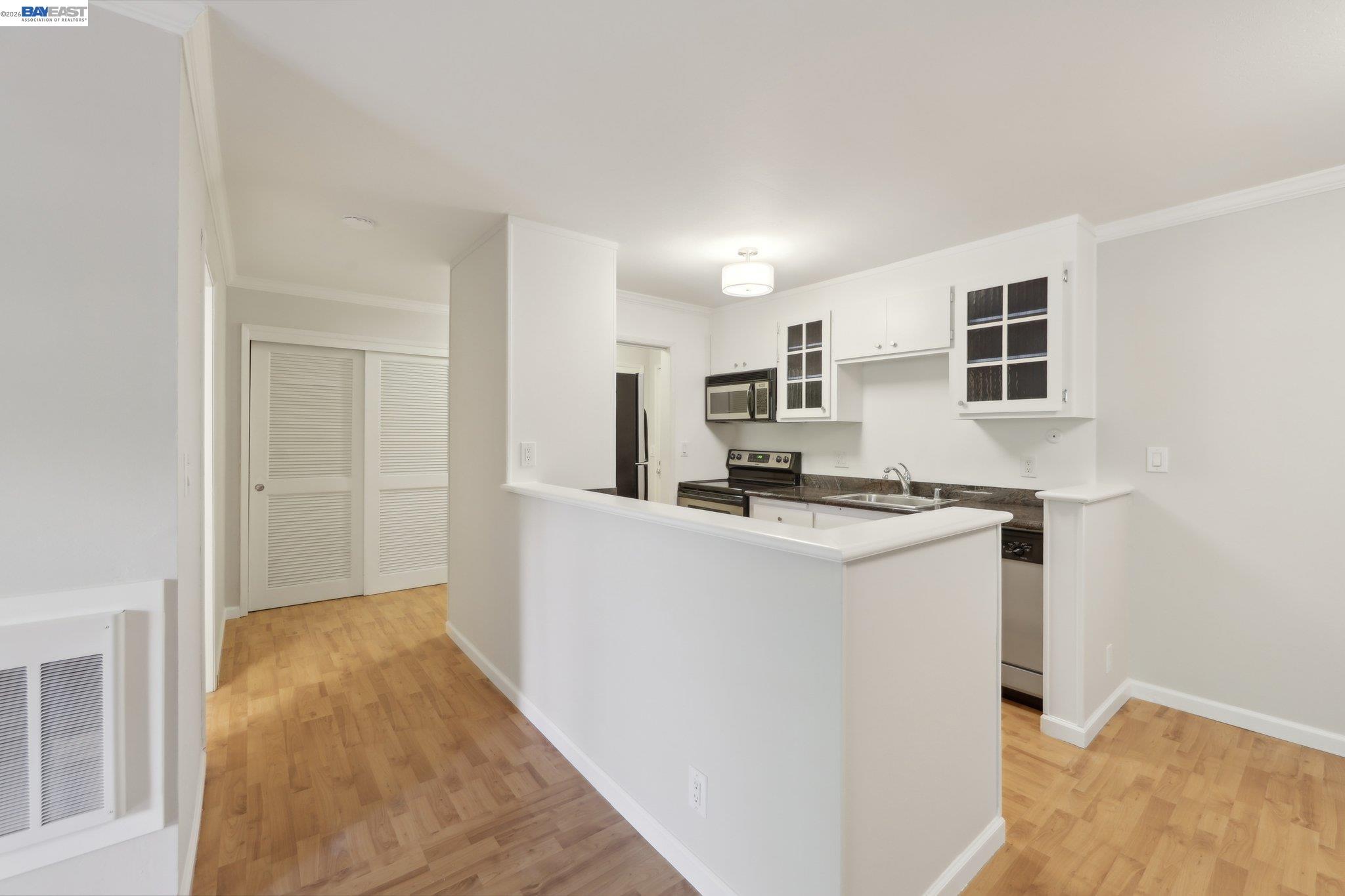 Photo #15: 41127511 Listing: Photo #15