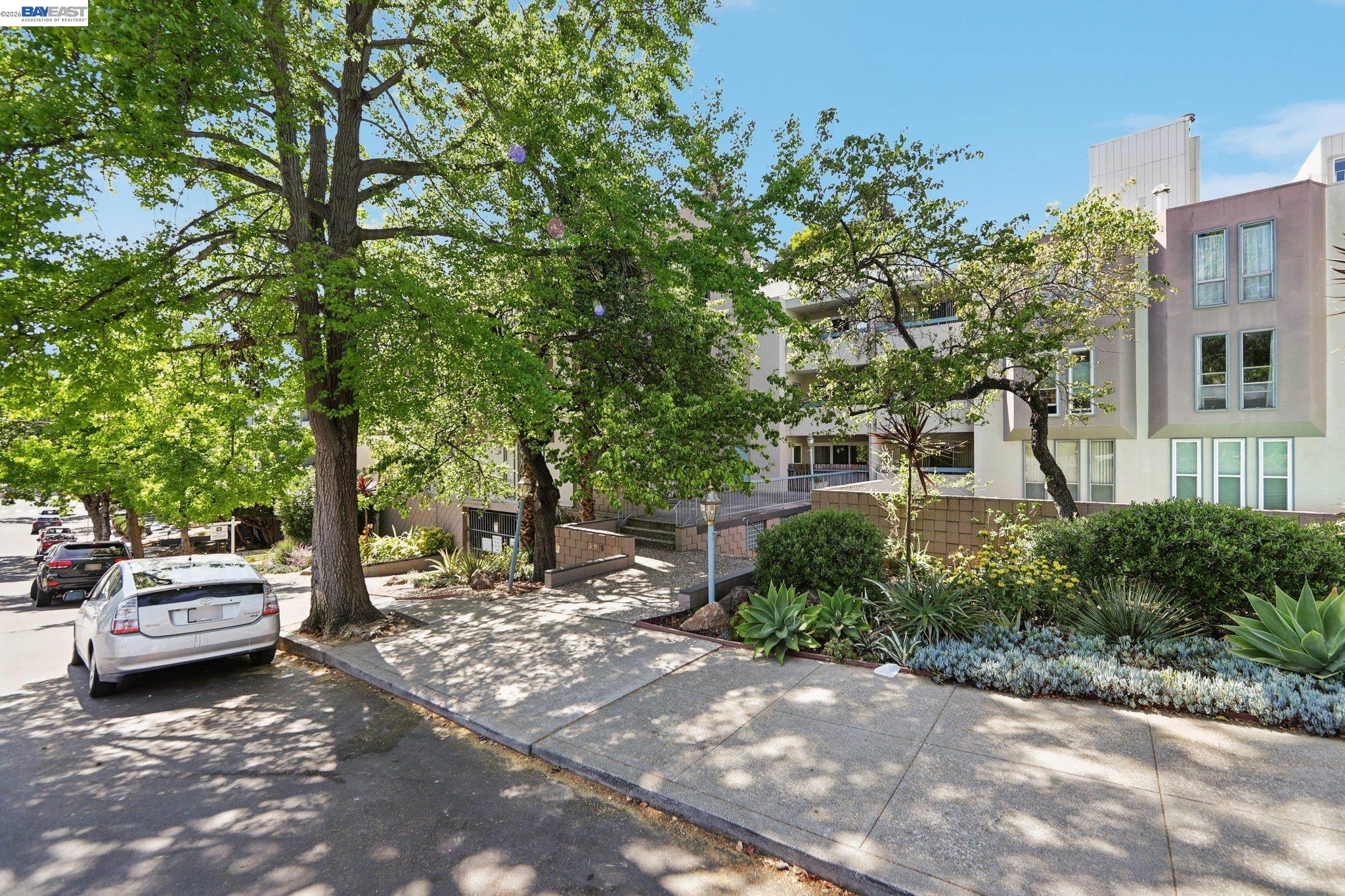 Photo #35: 41127511 Listing: Photo #35