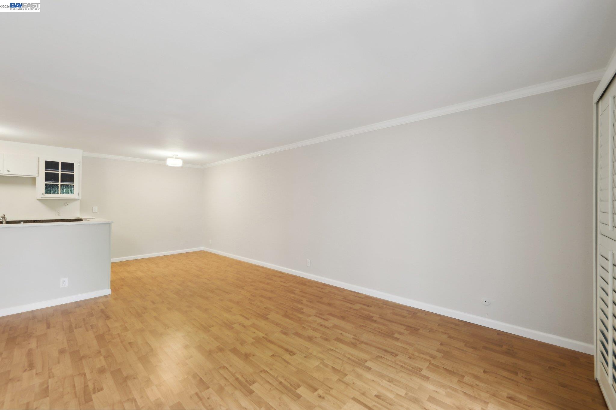 Photo #8: 41127511 Listing: Photo #8