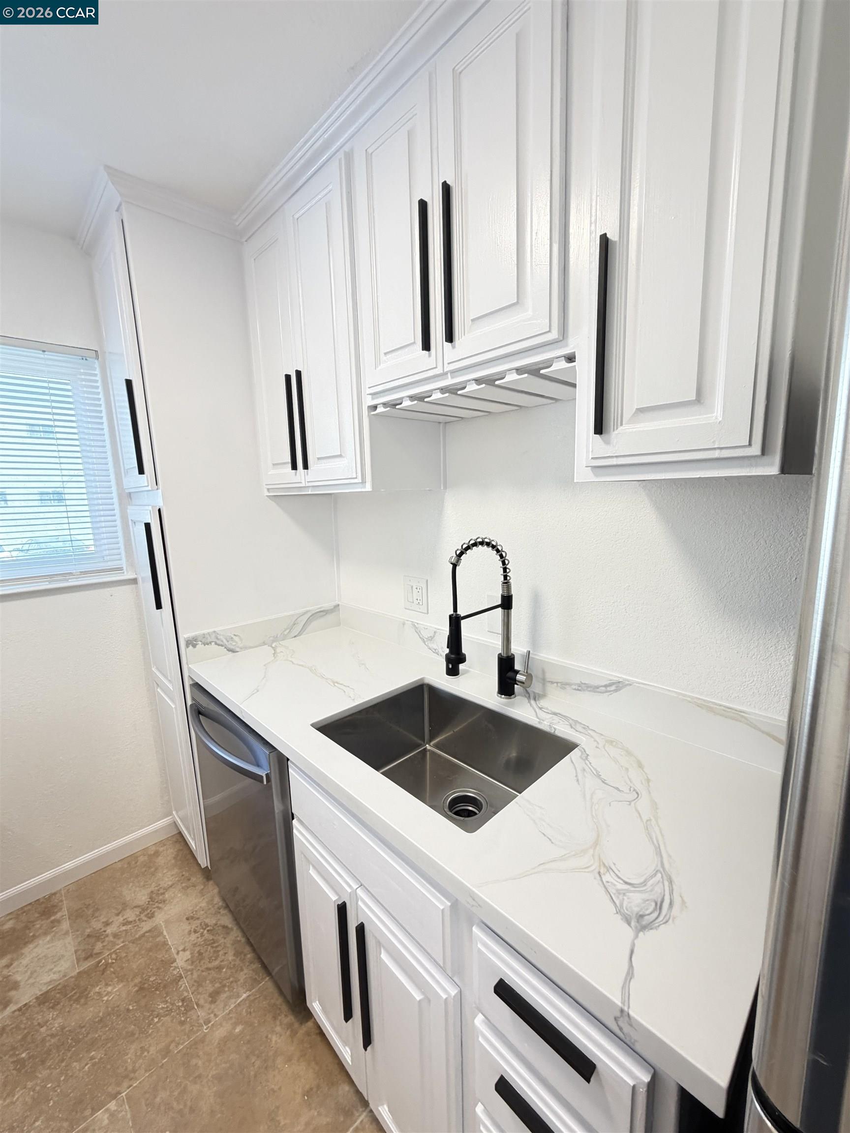 Detail Gallery Image 14 of 42 For 10 Moss Ave #15,  Oakland,  CA 94610 - 1 Beds | 1 Baths