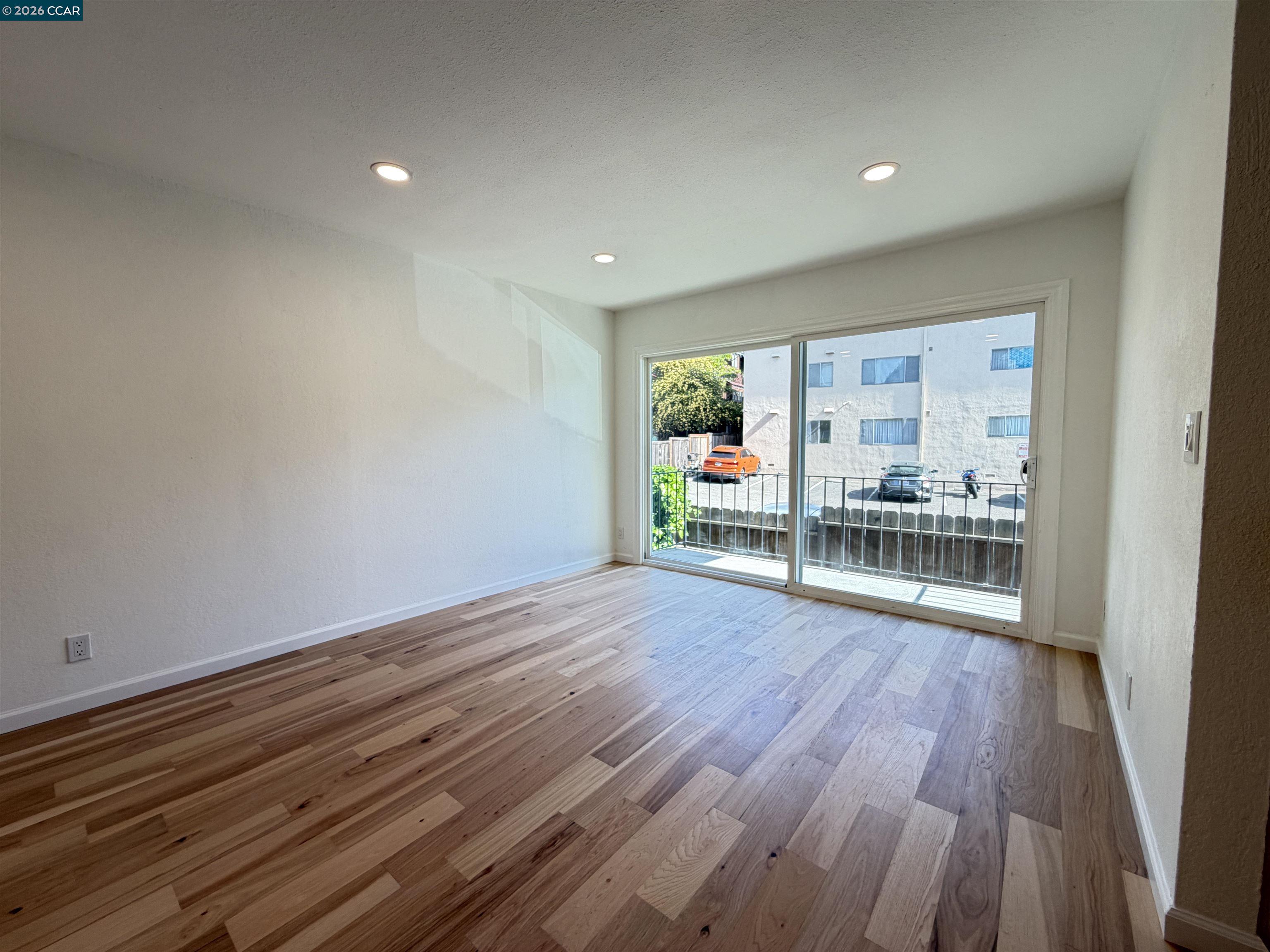 Photo #5: 41127512 Listing: Photo #5