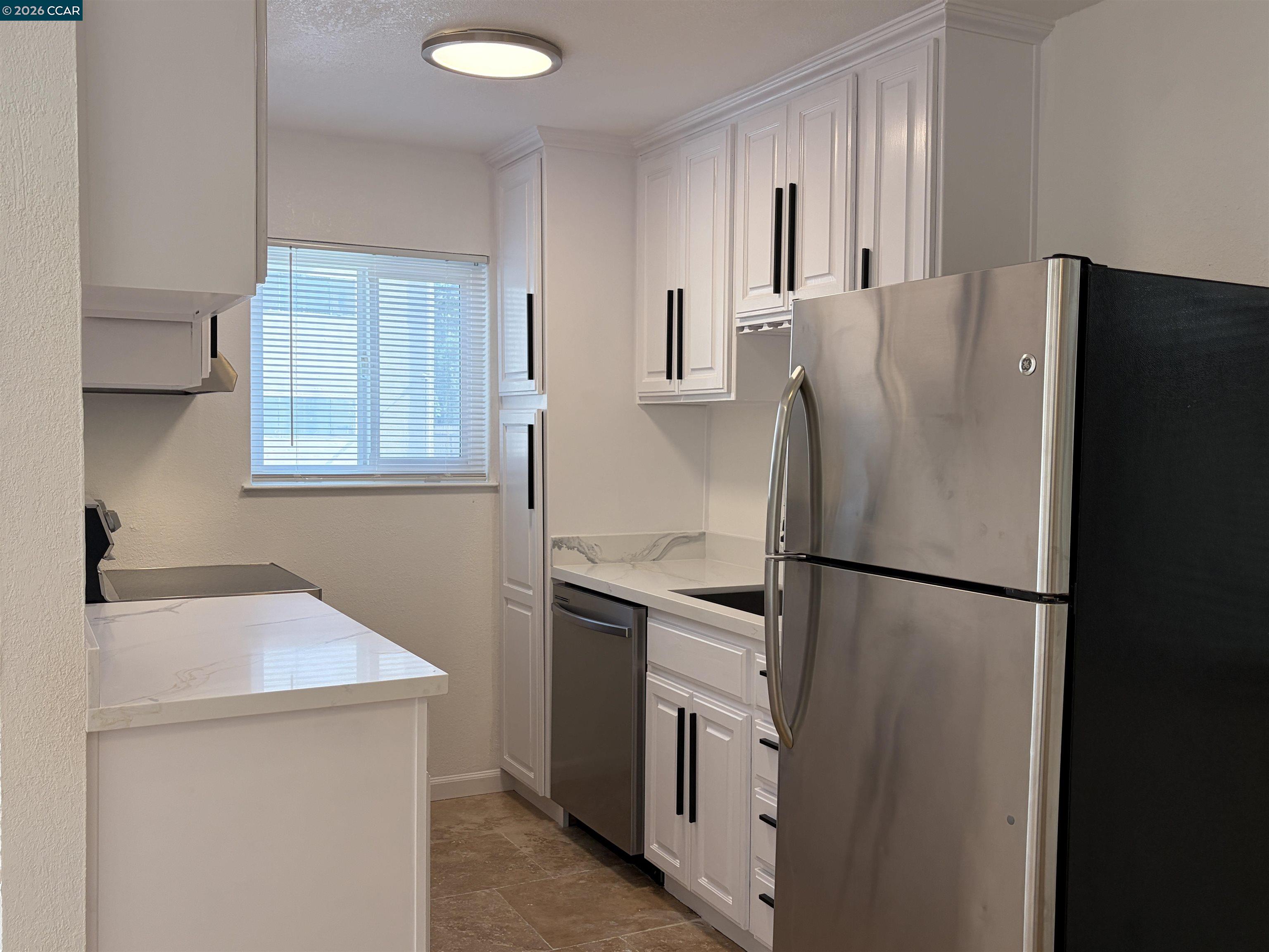 Detail Gallery Image 7 of 42 For 10 Moss Ave #15,  Oakland,  CA 94610 - 1 Beds | 1 Baths