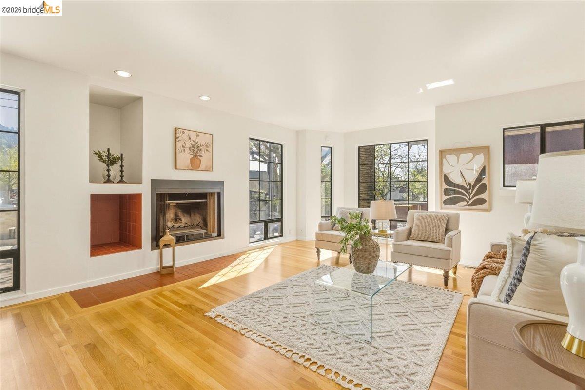 Photo #5: 41127513 Listing: Photo #5