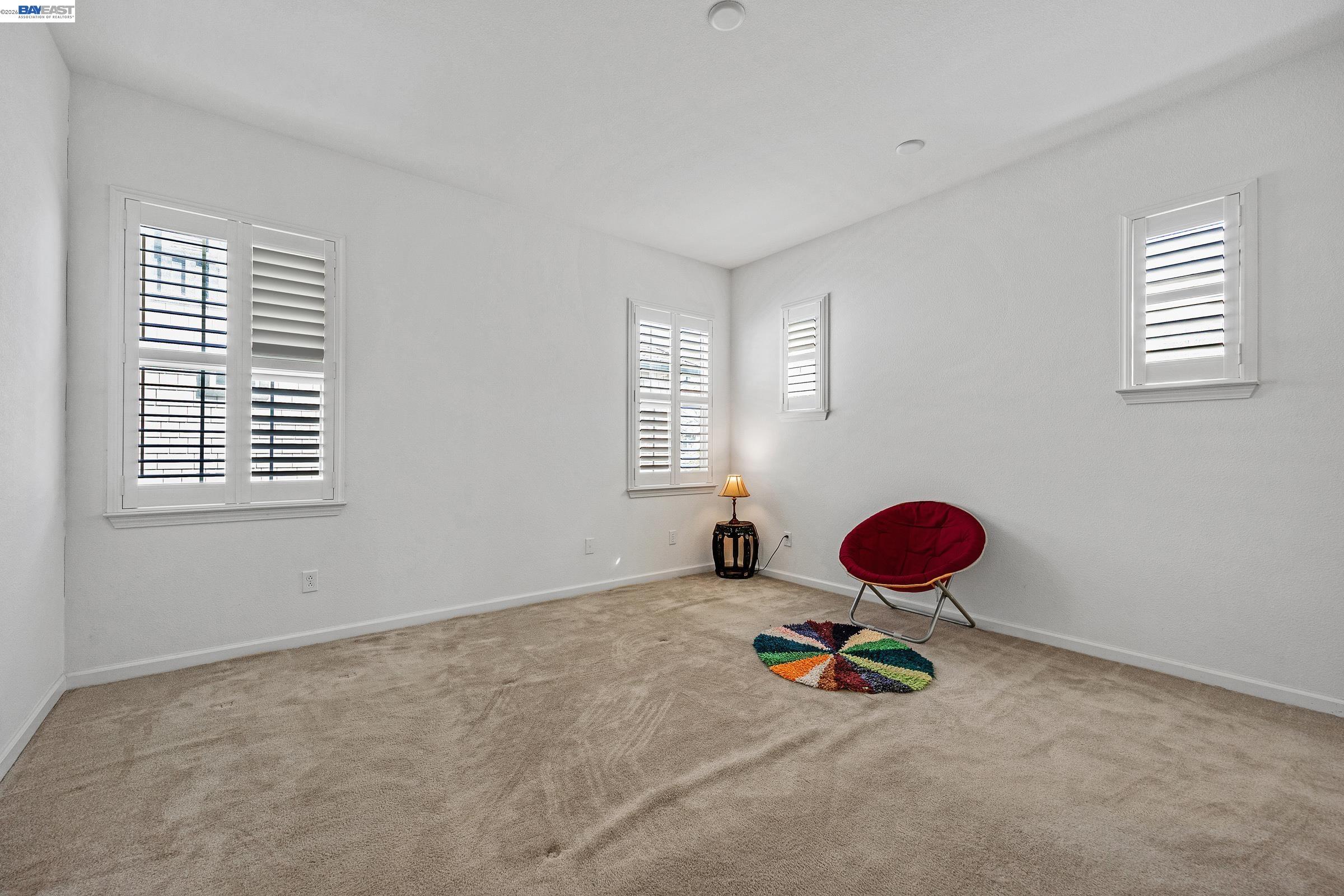 Detail Gallery Image 13 of 33 For 156 W Moraga St, Mountain House,  CA 95391-1183 - 3 Beds | 3 Baths