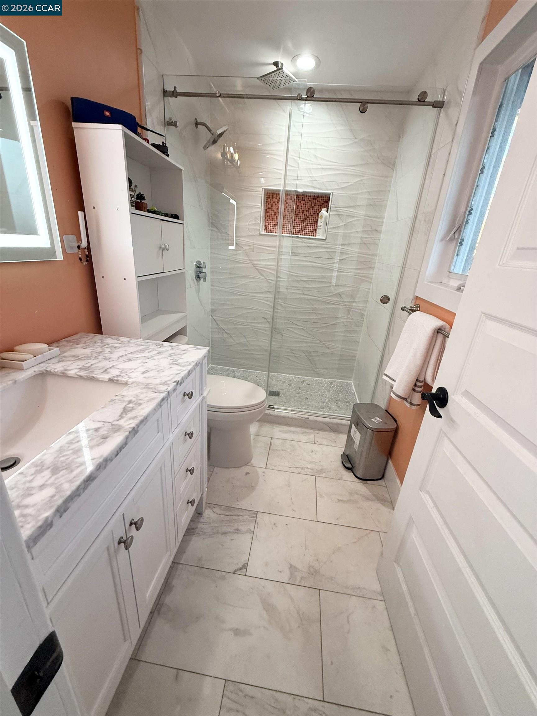 Detail Gallery Image 17 of 23 For 3318 Ellesmere Court, Walnut Creek,  CA 94598-3507 - 4 Beds | 4/1 Baths