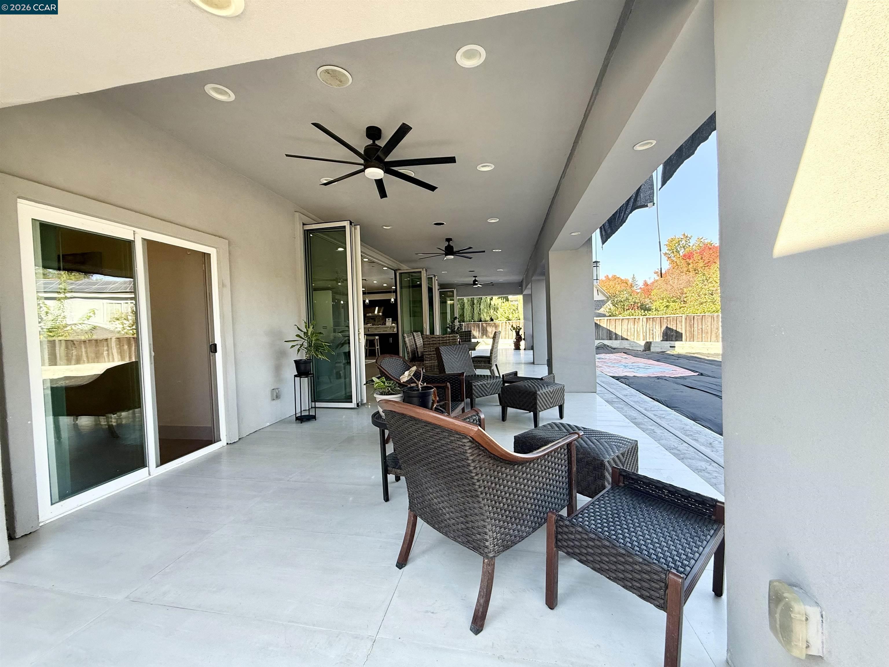 Detail Gallery Image 19 of 23 For 3318 Ellesmere Court, Walnut Creek,  CA 94598-3507 - 4 Beds | 4/1 Baths