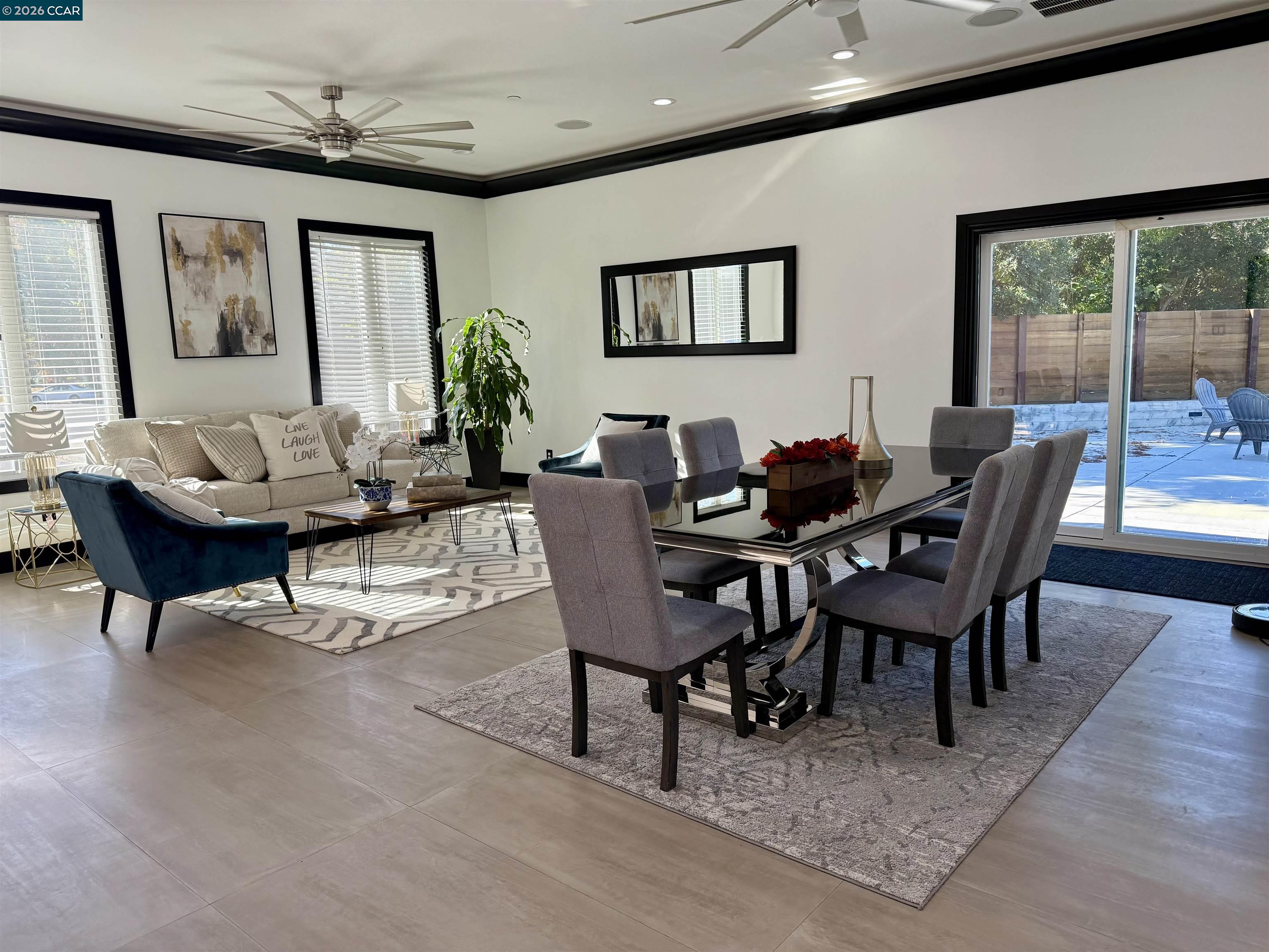 Detail Gallery Image 4 of 23 For 3318 Ellesmere Court, Walnut Creek,  CA 94598-3507 - 4 Beds | 4/1 Baths