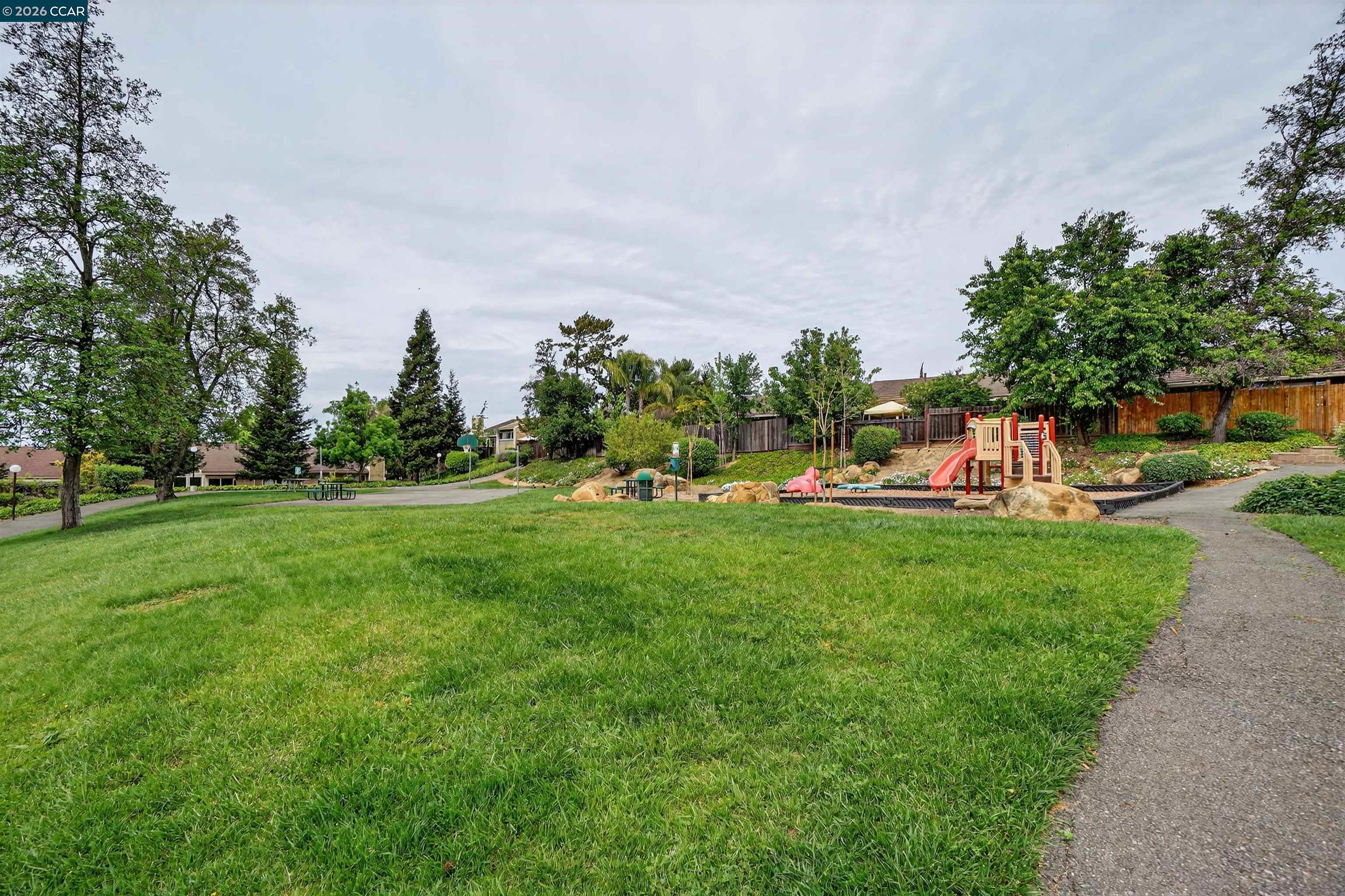 Photo #43: 41127517 Listing: Photo #43