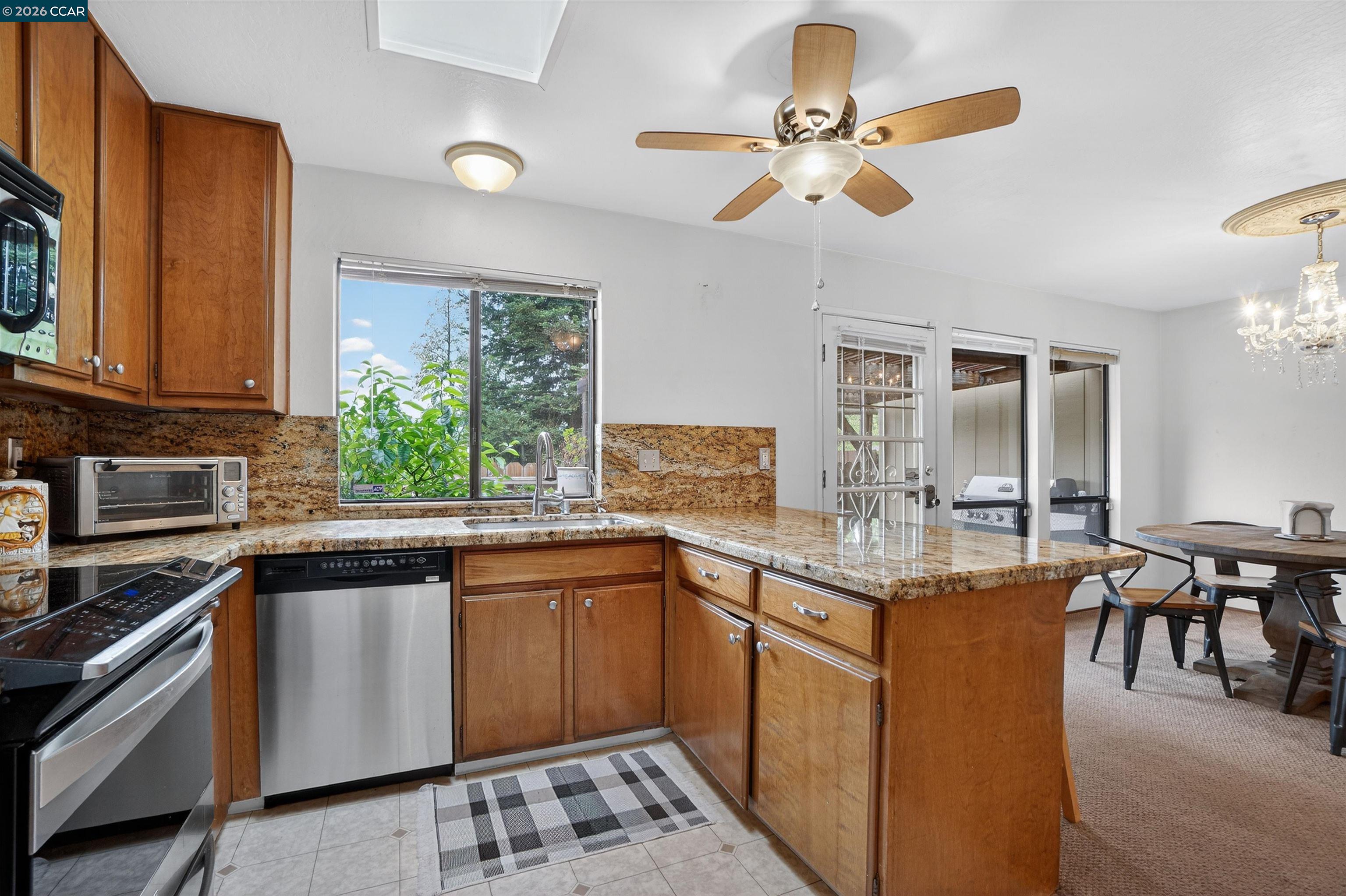 Photo #9: 41127517 Listing: Photo #9