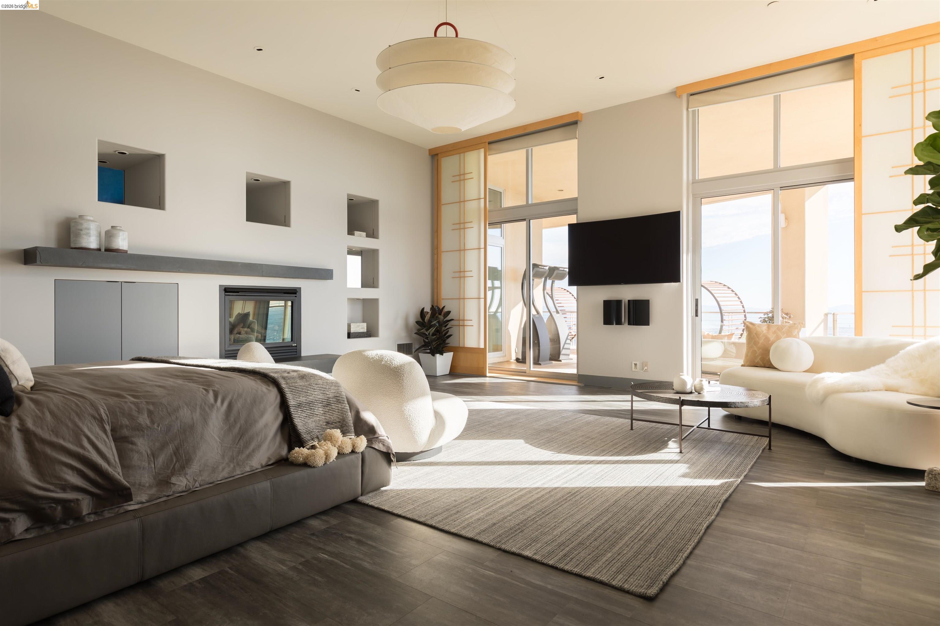 Detail Gallery Image 23 of 53 For 13367 Campus Dr., Oakland,  CA 94619 - 5 Beds | 4/1 Baths