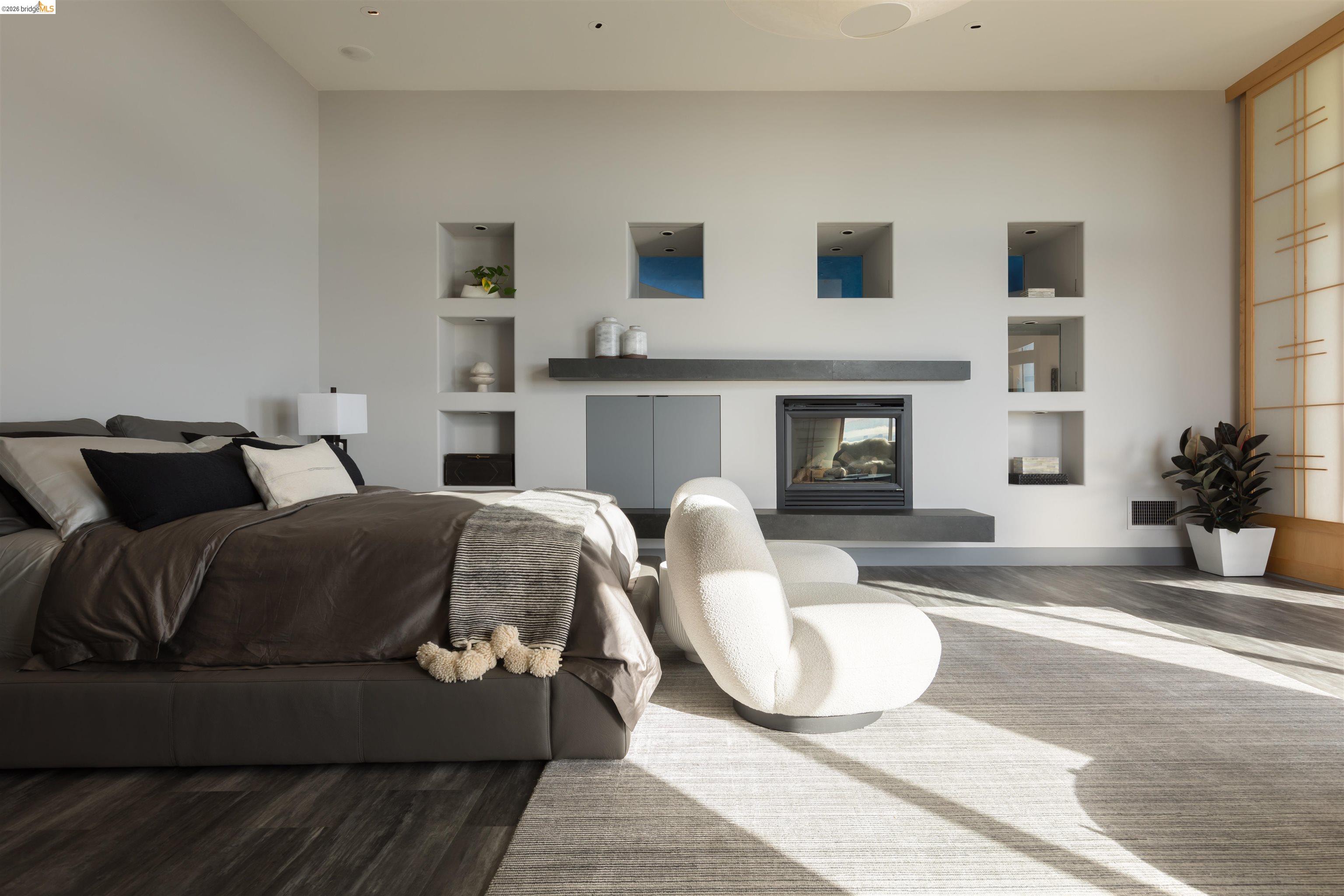 Detail Gallery Image 26 of 53 For 13367 Campus Dr., Oakland,  CA 94619 - 5 Beds | 4/1 Baths