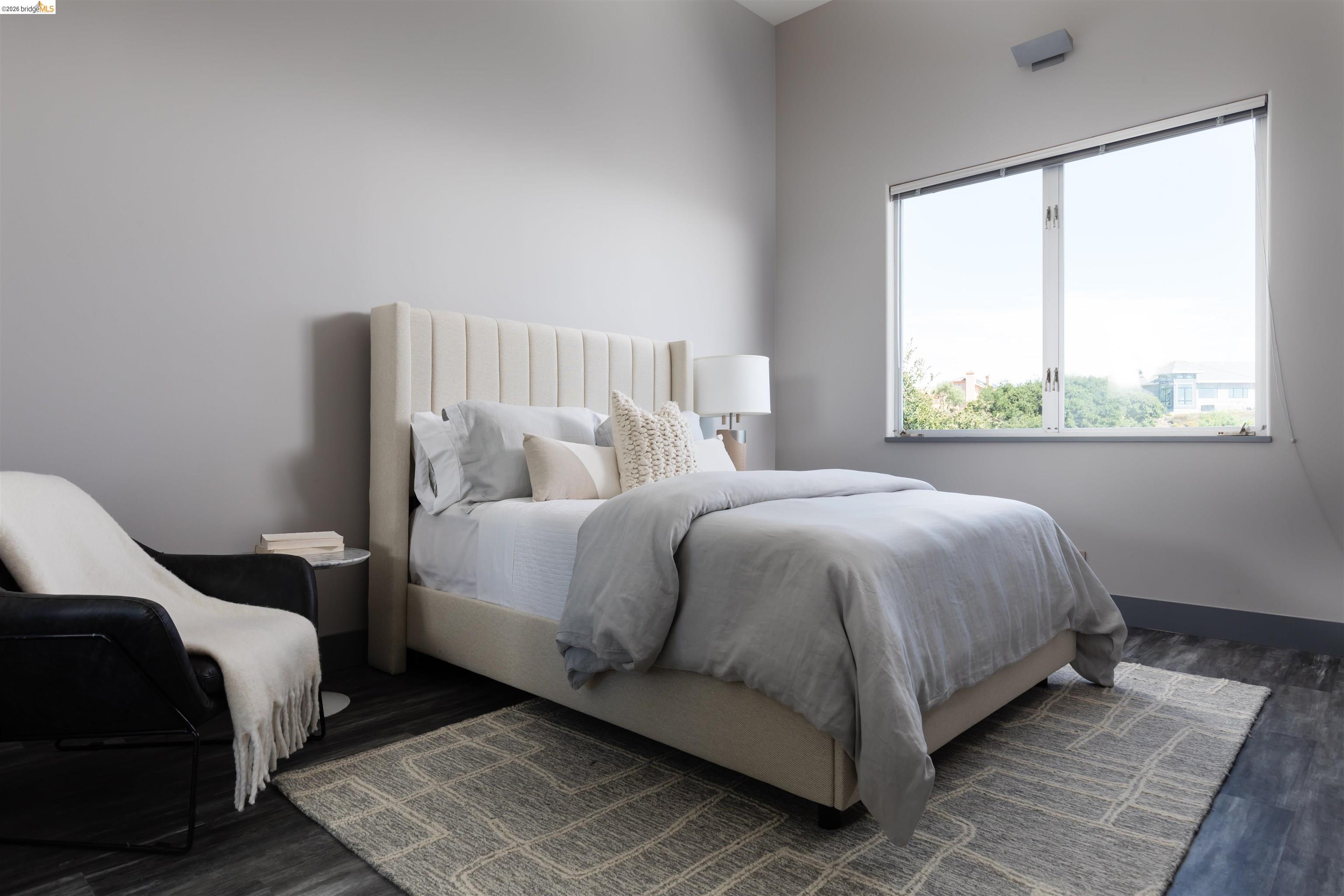 Detail Gallery Image 33 of 53 For 13367 Campus Dr., Oakland,  CA 94619 - 5 Beds | 4/1 Baths