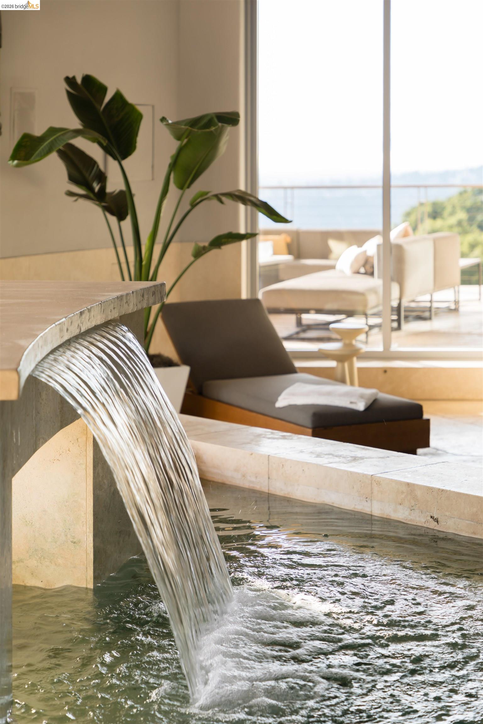 Detail Gallery Image 40 of 53 For 13367 Campus Dr., Oakland,  CA 94619 - 5 Beds | 4/1 Baths