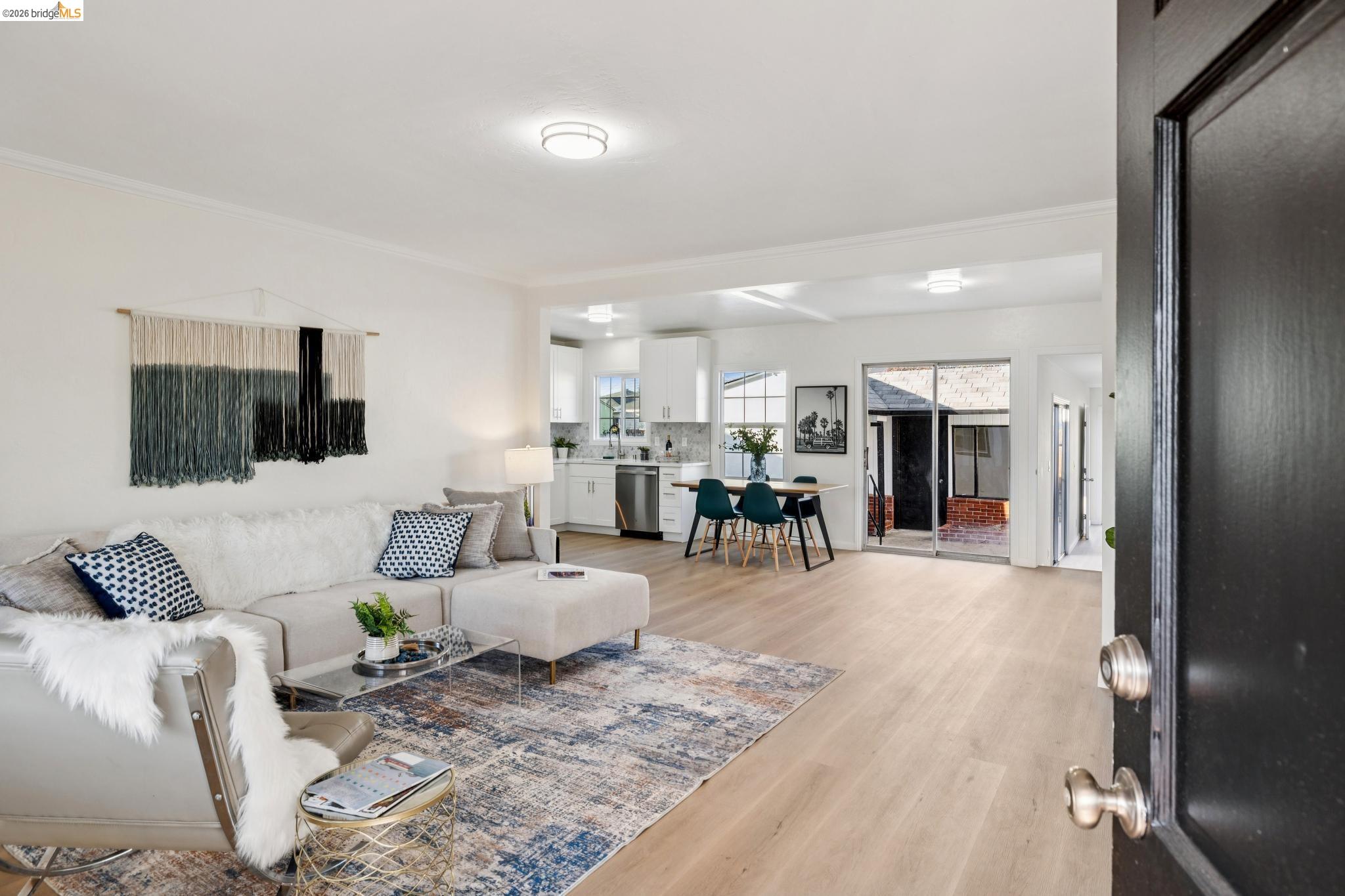 Detail Gallery Image 4 of 50 For 1921 Coalinga Ave, Richmond,  CA 94801 - 3 Beds | 2 Baths