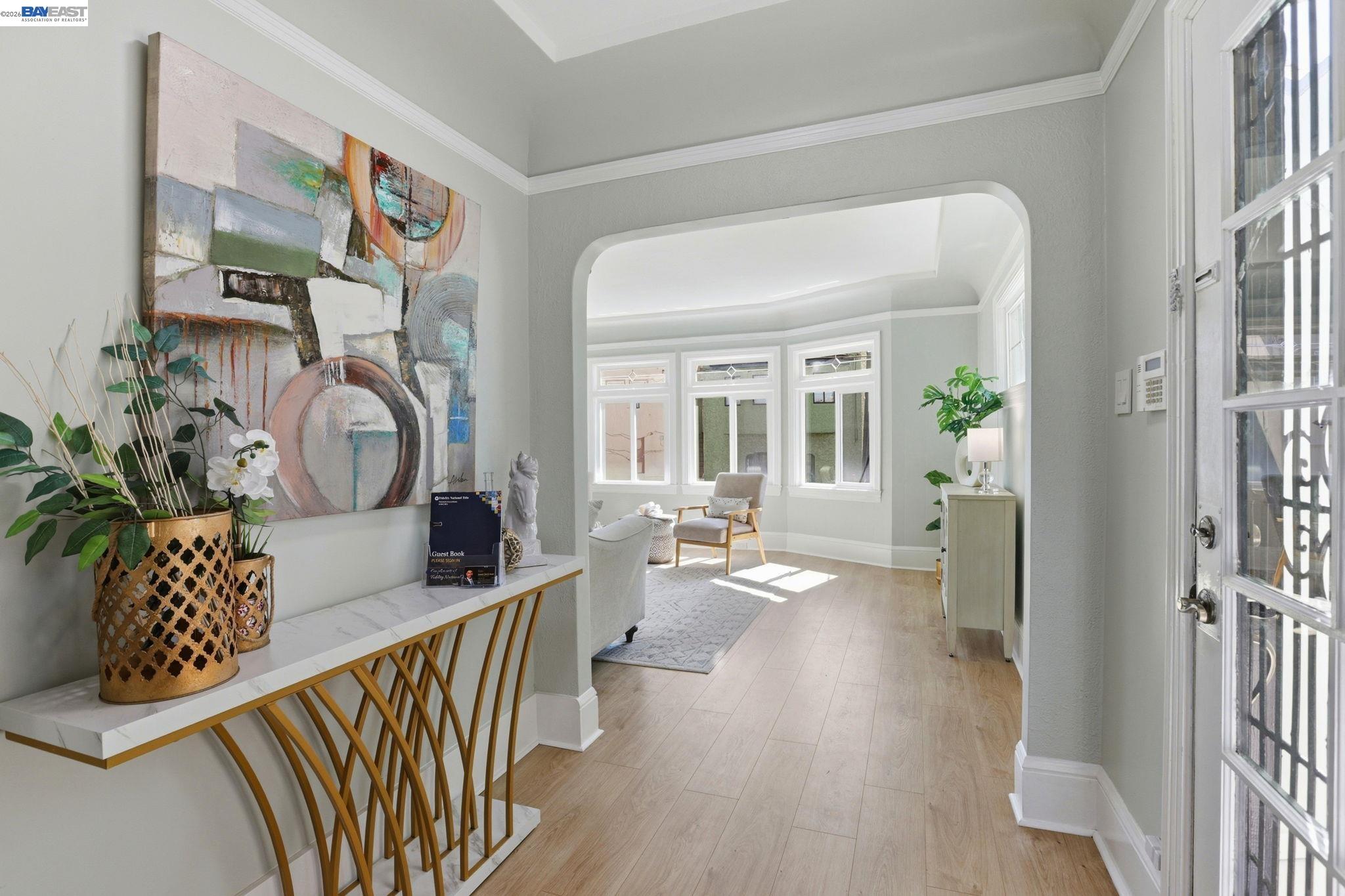 Detail Gallery Image 4 of 30 For 146 Winchester St, Daly City,  CA 94014 - 2 Beds | 1/1 Baths