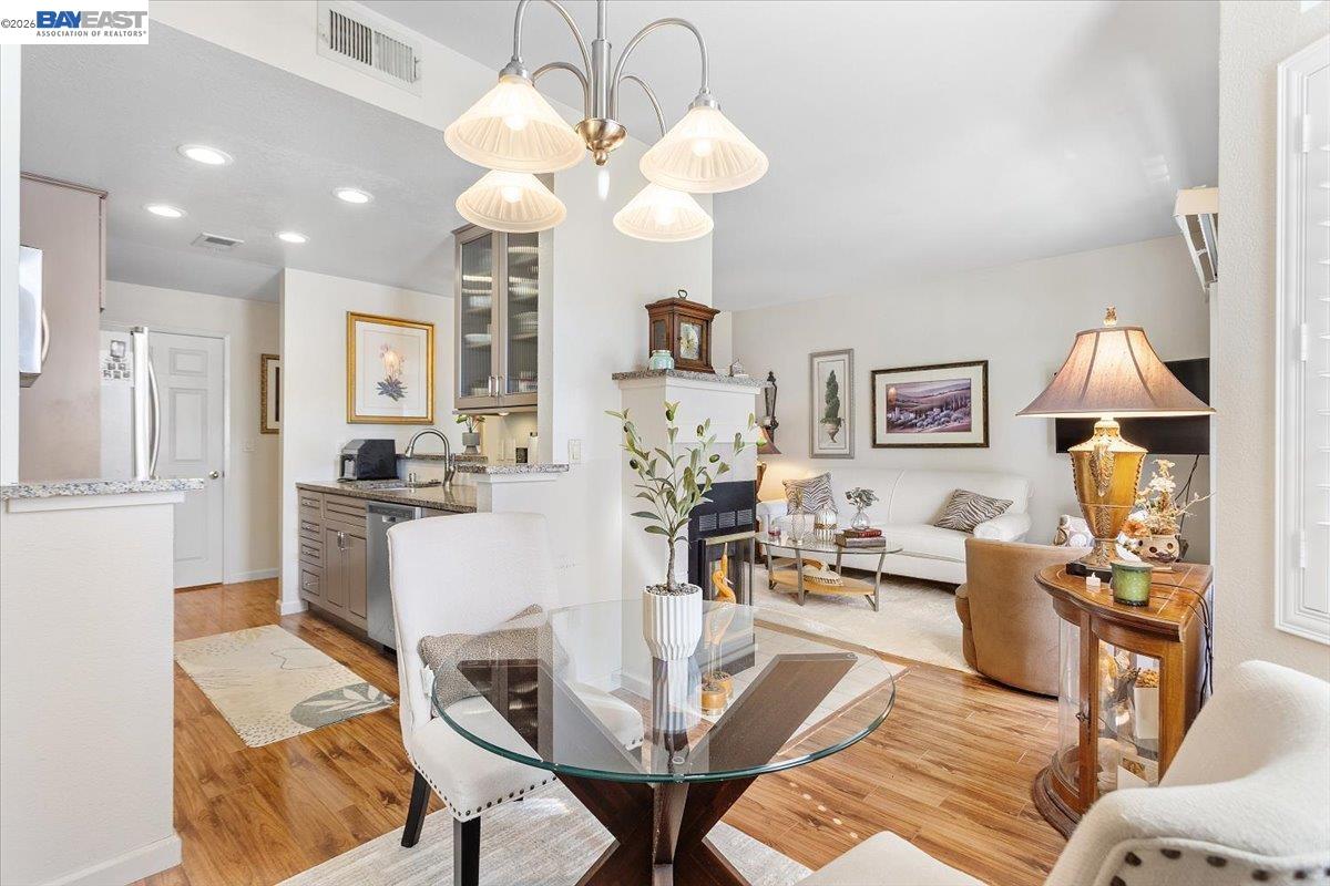 Photo #9: 41127529 Listing: Photo #9