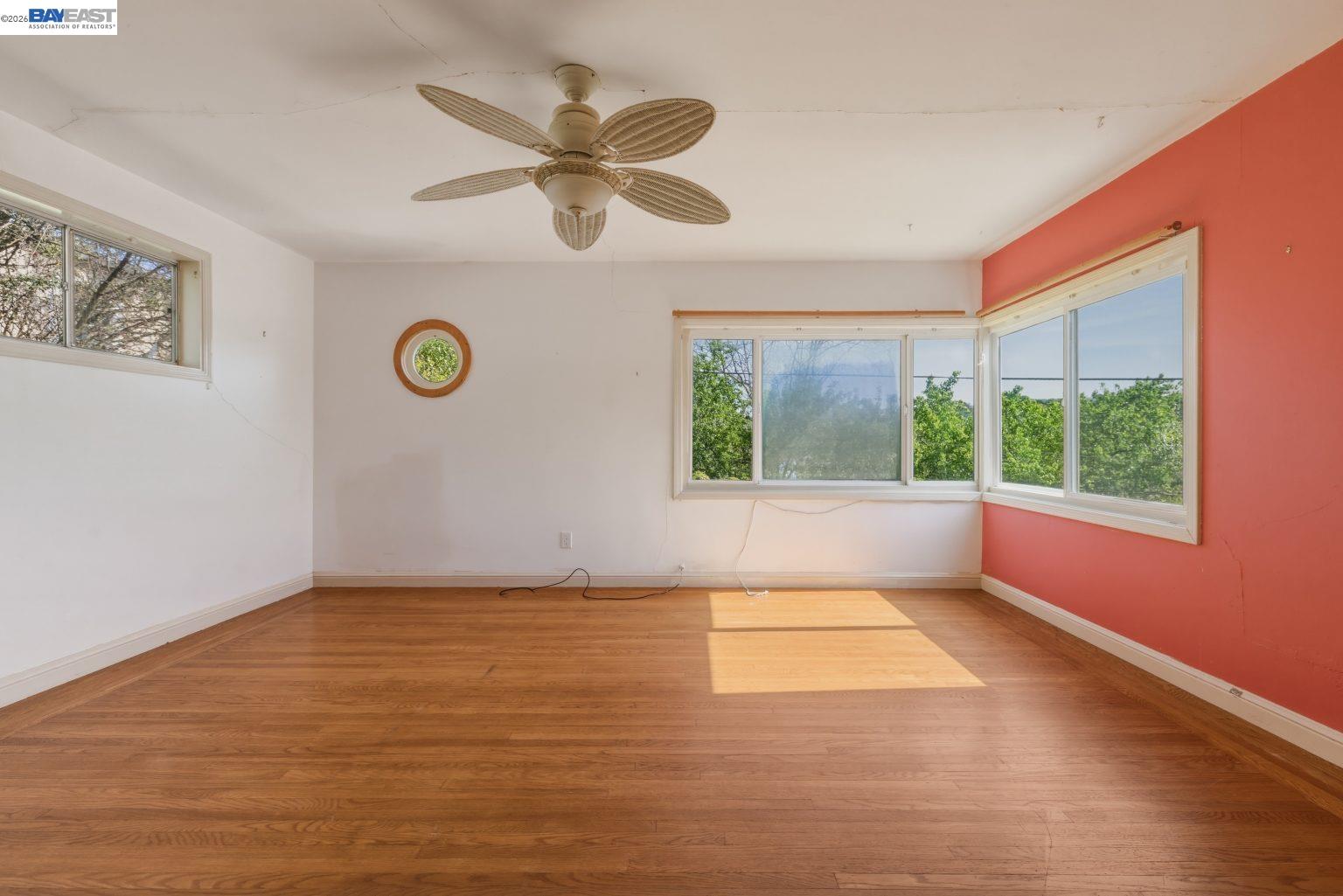 Detail Gallery Image 19 of 44 For 3890 Serrano St, Martinez,  CA 94553 - 3 Beds | 2/1 Baths