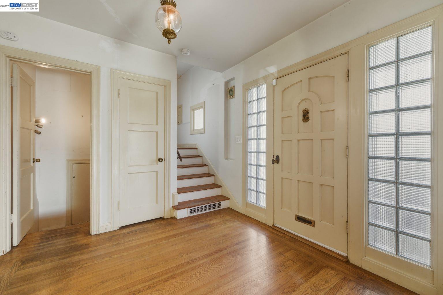 Detail Gallery Image 33 of 44 For 3890 Serrano St, Martinez,  CA 94553 - 3 Beds | 2/1 Baths