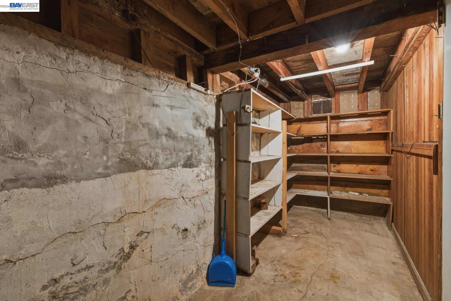 Detail Gallery Image 34 of 44 For 3890 Serrano St, Martinez,  CA 94553 - 3 Beds | 2/1 Baths