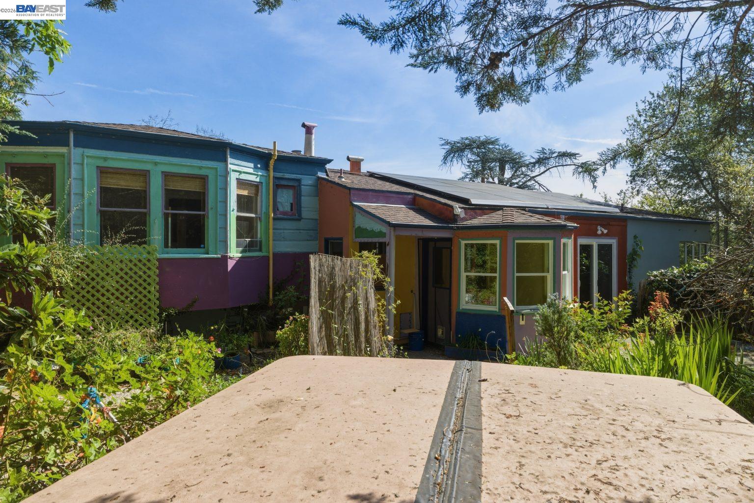 Detail Gallery Image 36 of 44 For 3890 Serrano St, Martinez,  CA 94553 - 3 Beds | 2/1 Baths