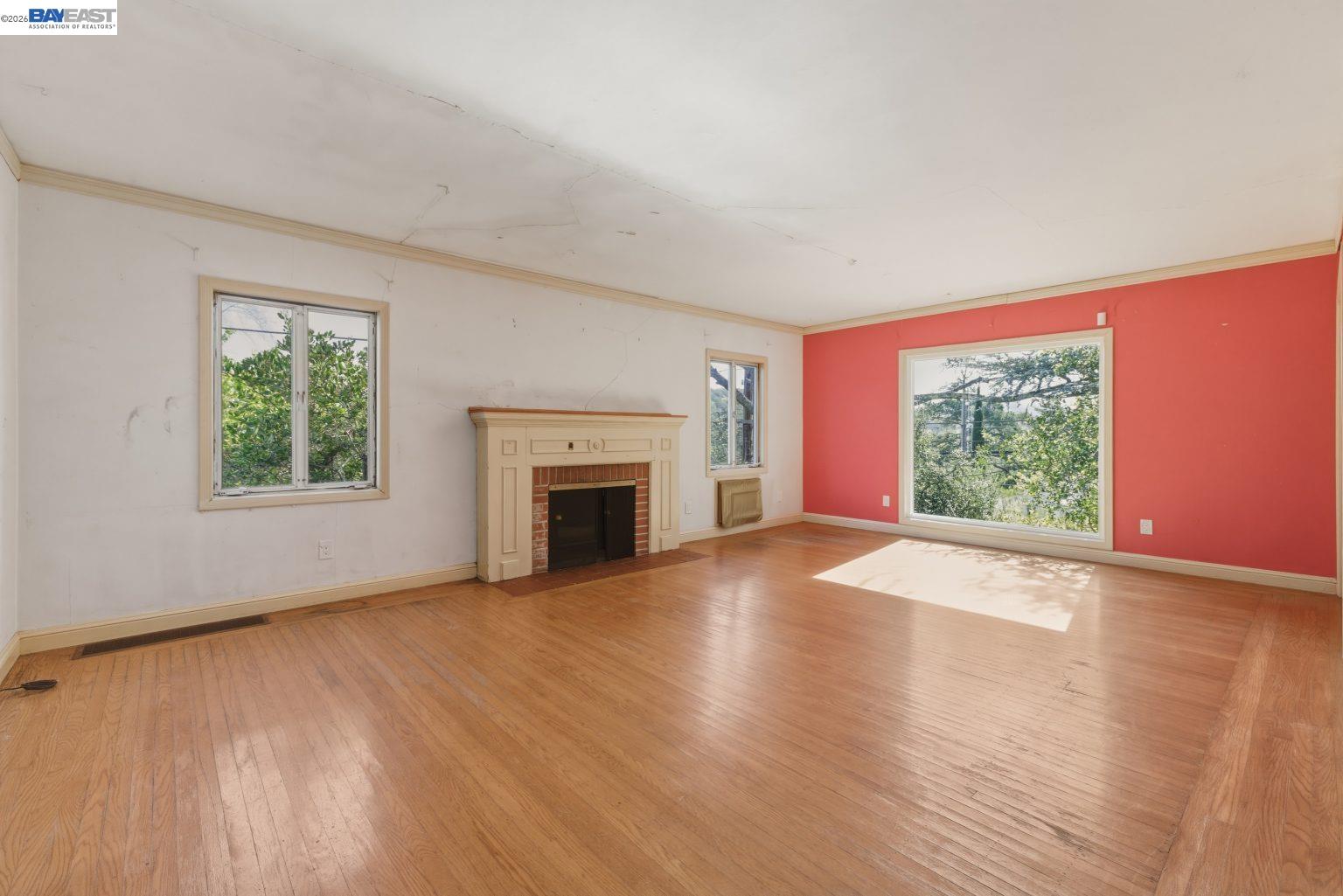 Detail Gallery Image 6 of 44 For 3890 Serrano St, Martinez,  CA 94553 - 3 Beds | 2/1 Baths