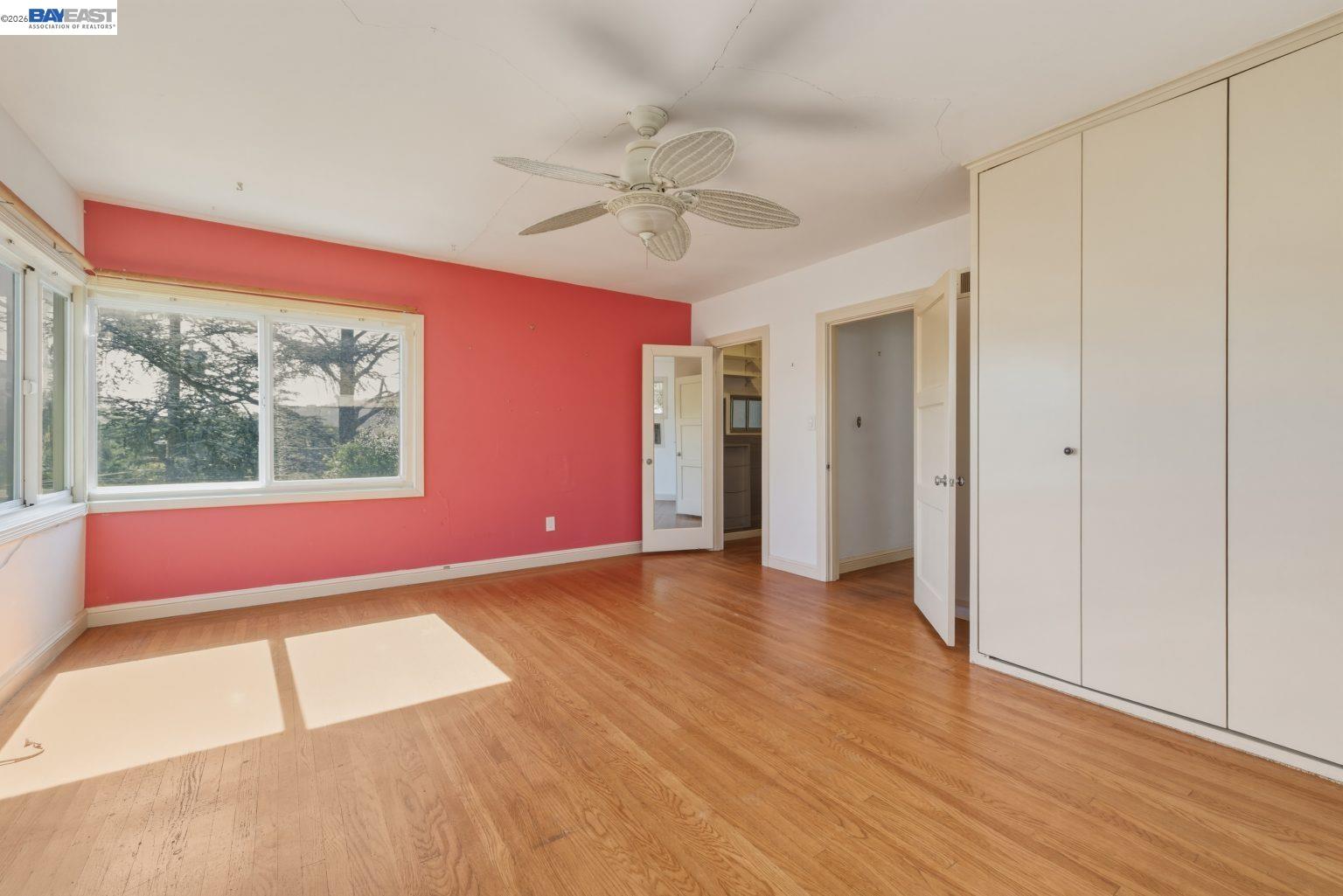 Detail Gallery Image 10 of 44 For 3890 Serrano St, Martinez,  CA 94553 - 3 Beds | 2/1 Baths