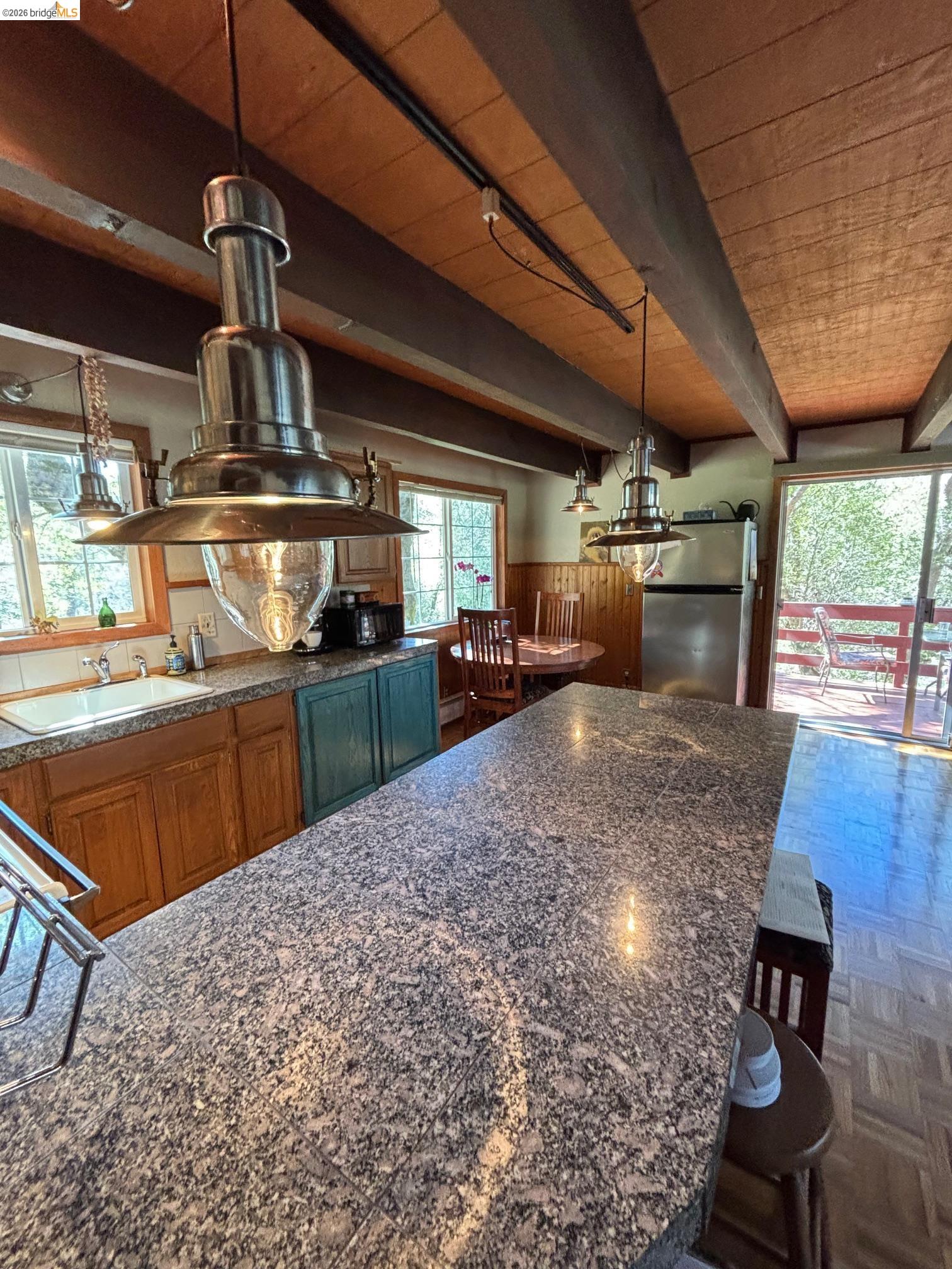 Detail Gallery Image 5 of 49 For 20773 Big Foot Circle, Groveland,  CA 95321 - 2 Beds | 1 Baths