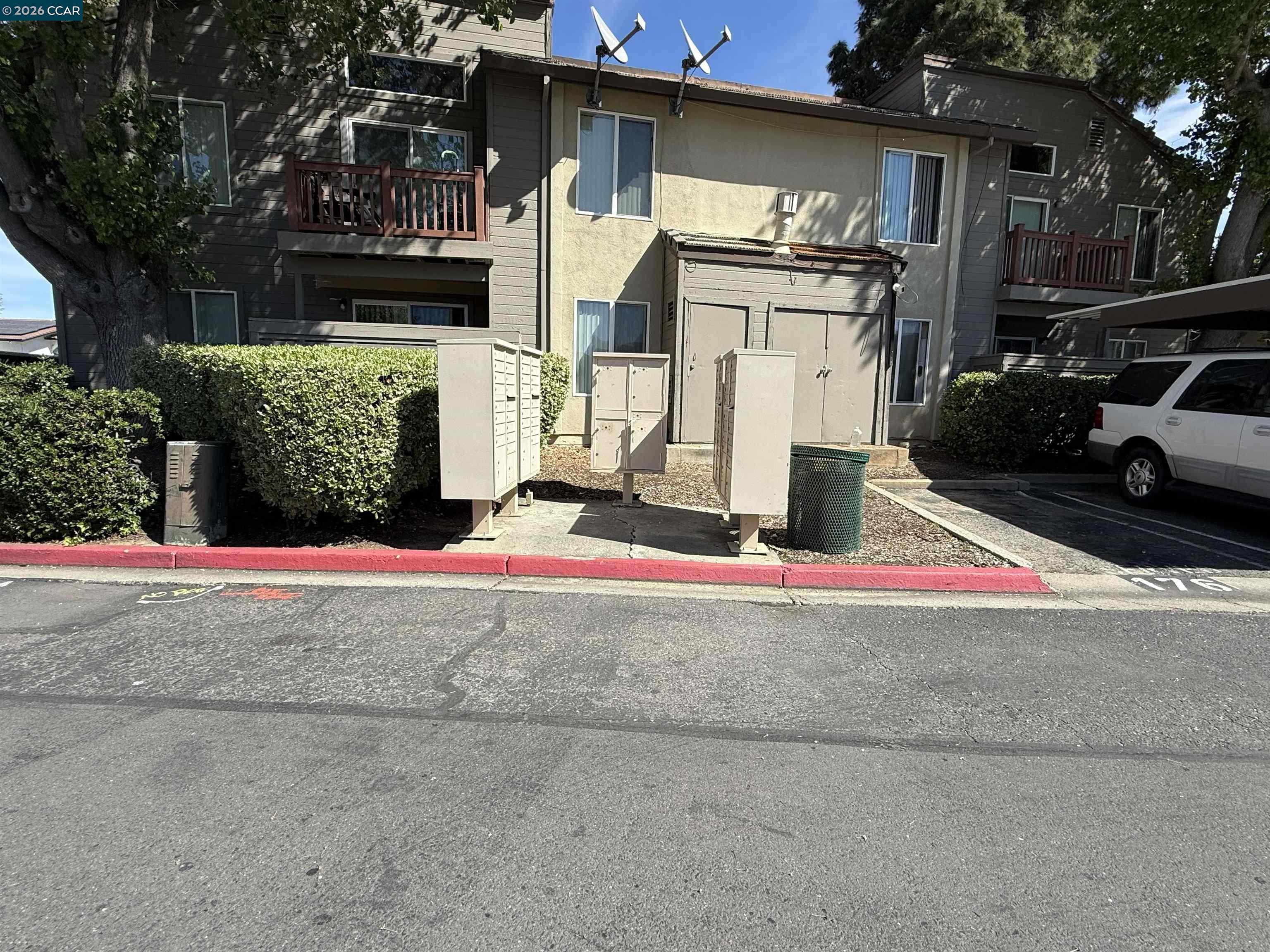 Photo #5: 41127533 Listing: Photo #5