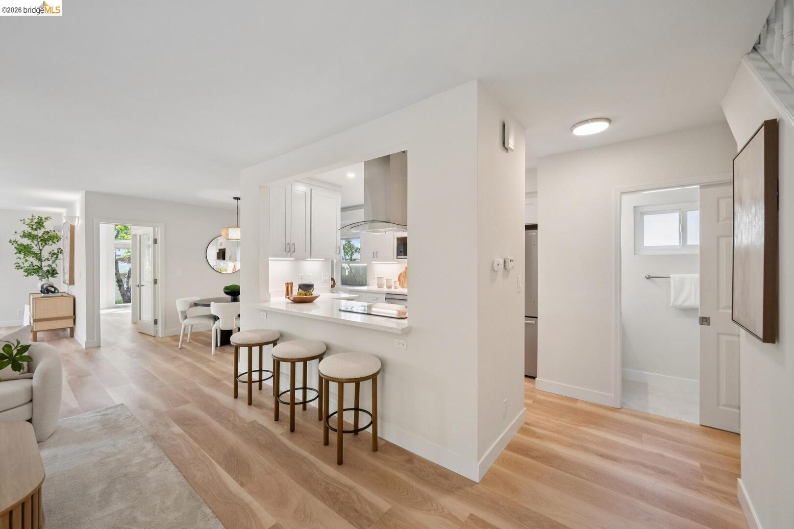 Detail Gallery Image 13 of 34 For 145 Ramona Ave, El Cerrito,  CA 94530 - 3 Beds | 3/1 Baths