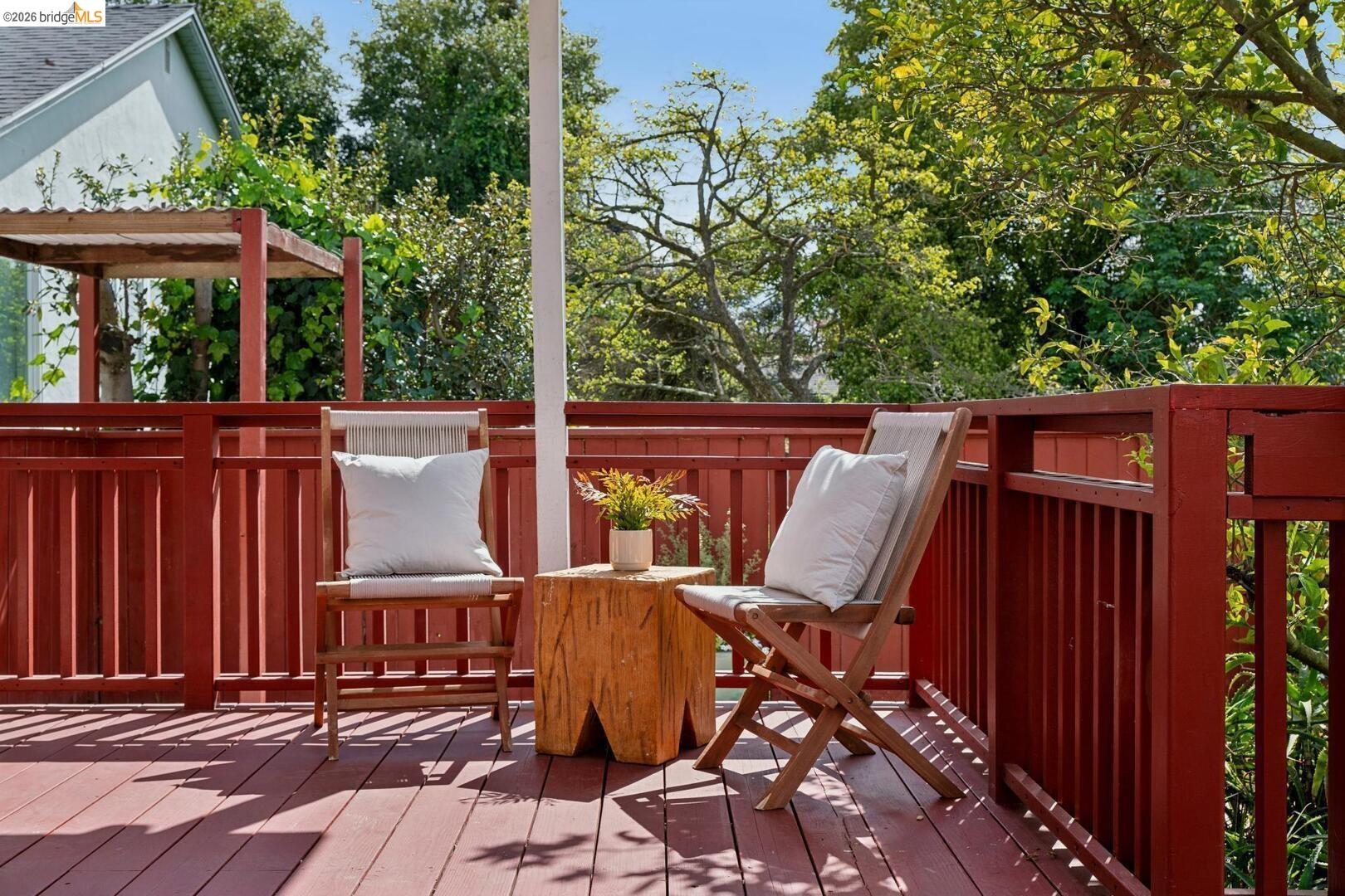 Detail Gallery Image 33 of 34 For 145 Ramona Ave, El Cerrito,  CA 94530 - 3 Beds | 3/1 Baths