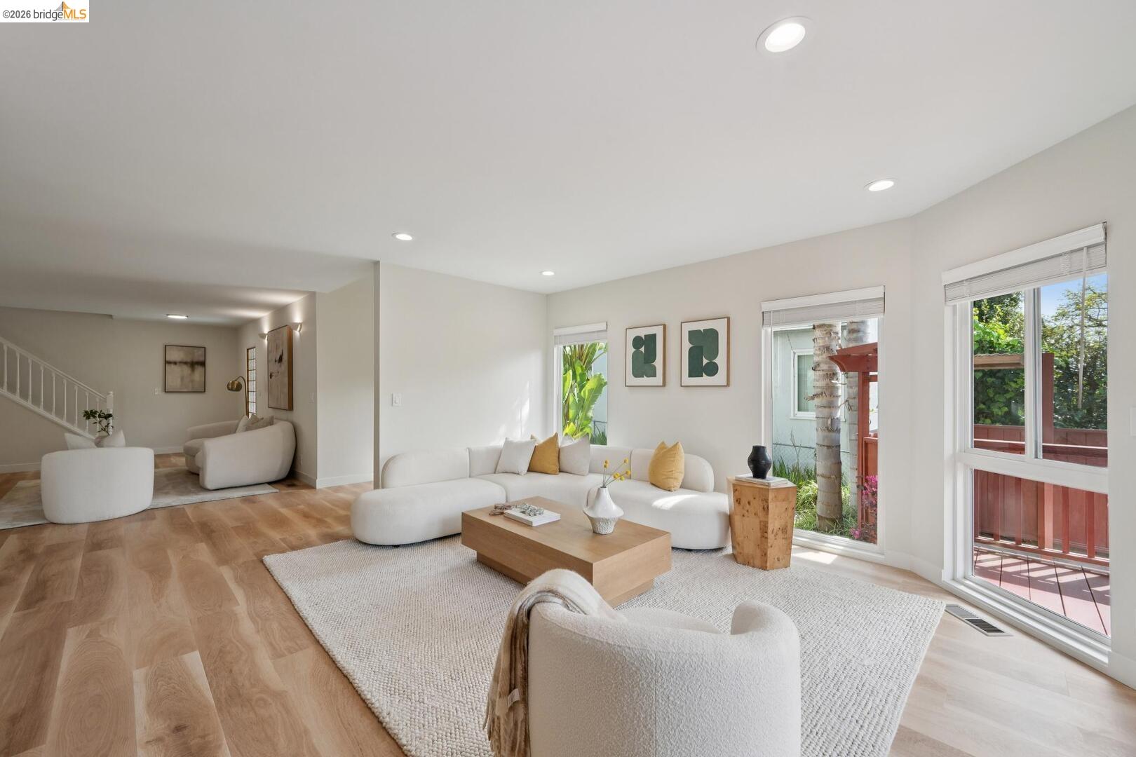 Detail Gallery Image 9 of 34 For 145 Ramona Ave, El Cerrito,  CA 94530 - 3 Beds | 3/1 Baths