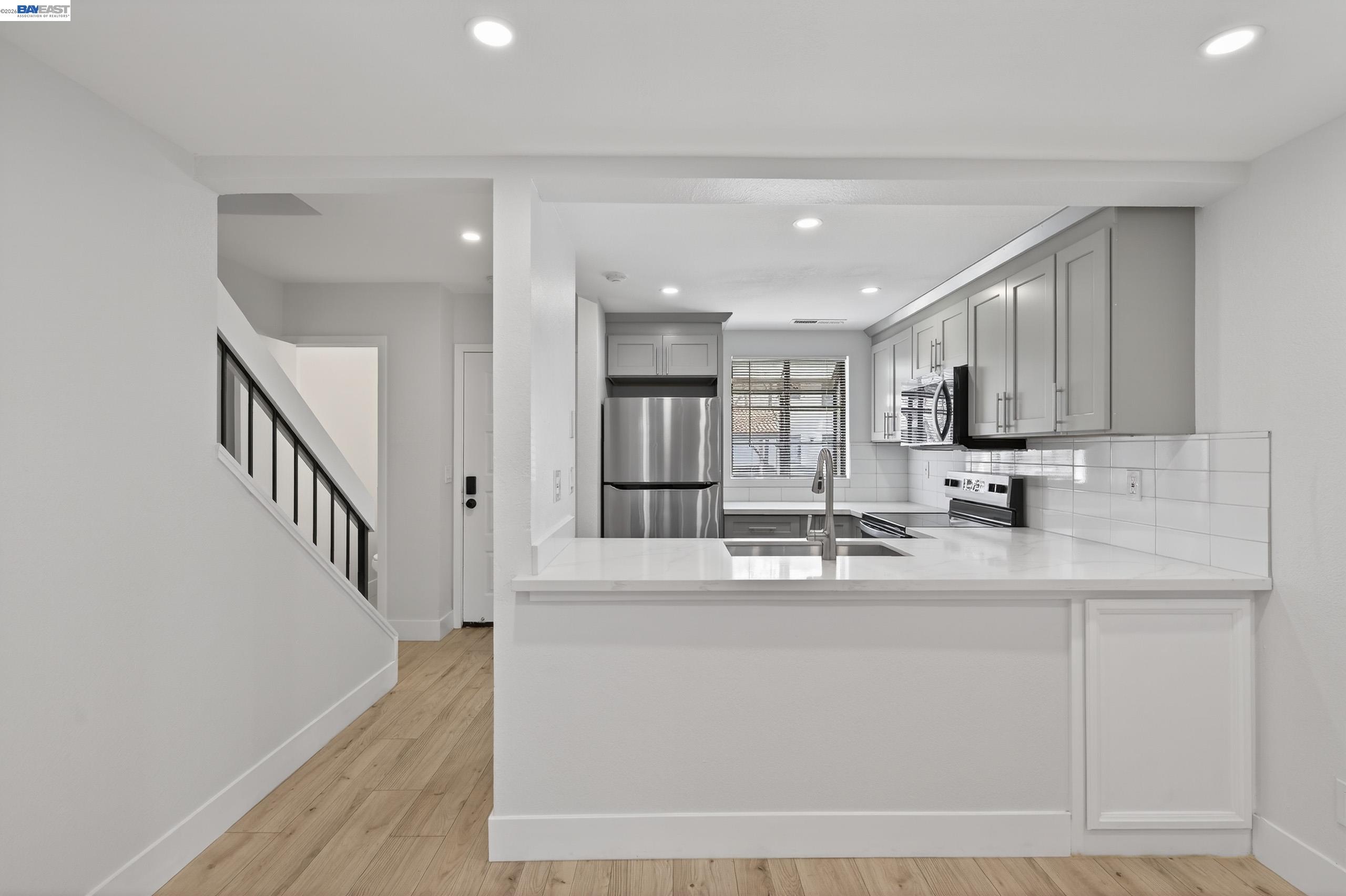 Photo #7: 41127536 Listing: Photo #7