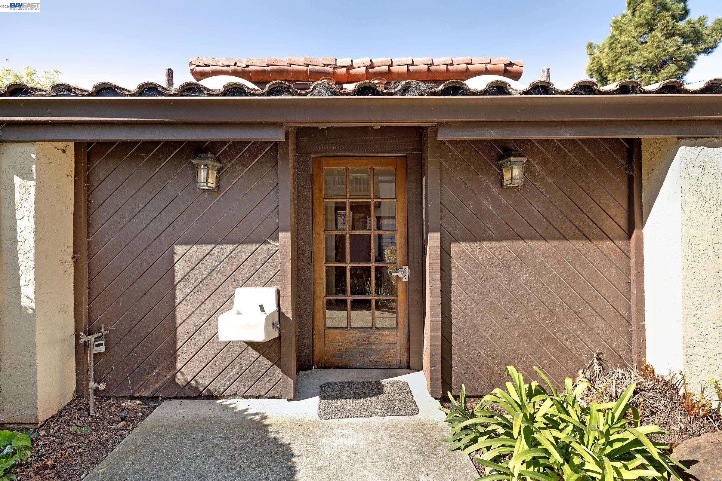 Photo #1: 41127537 Listing: Photo #1