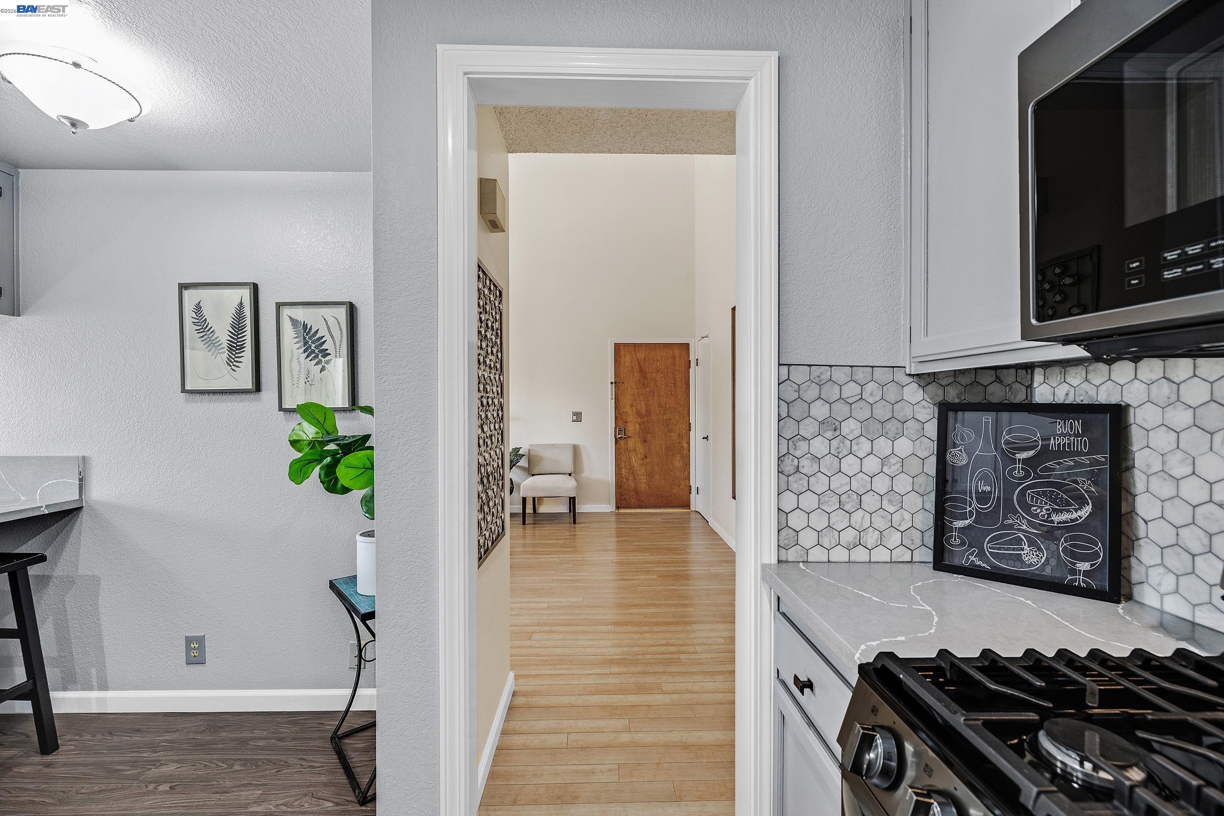 Photo #12: 41127537 Listing: Photo #12