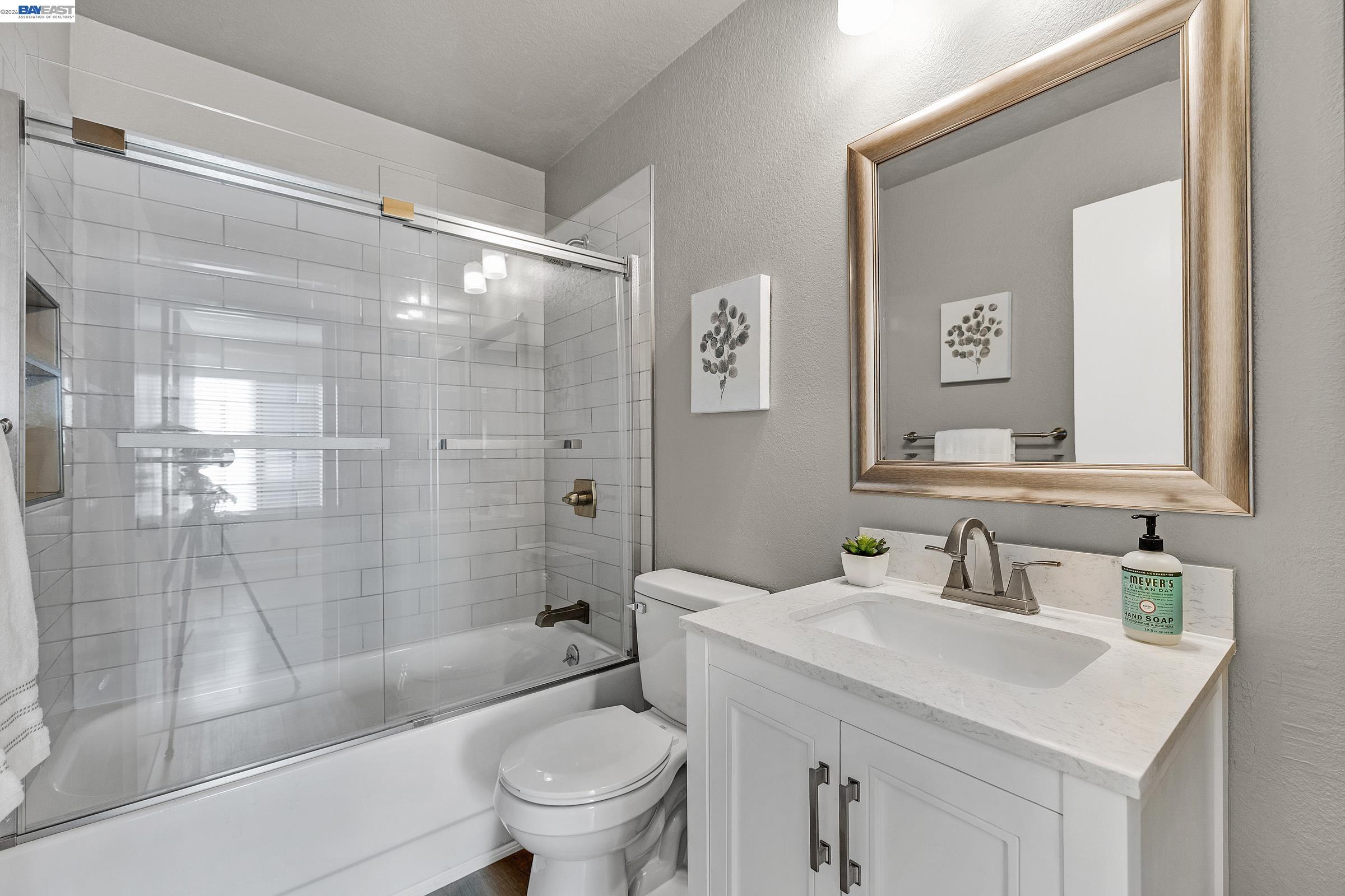 Photo #15: 41127537 Listing: Photo #15