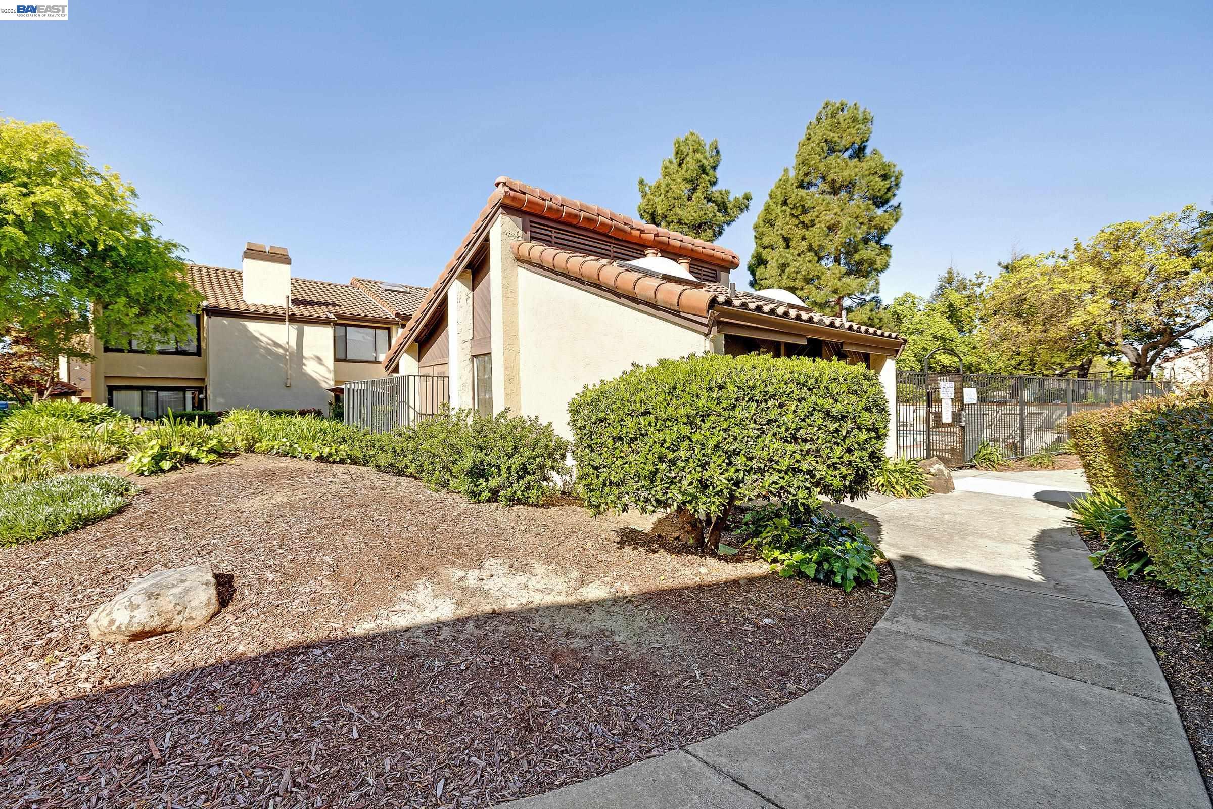 Photo #27: 41127537 Listing: Photo #27