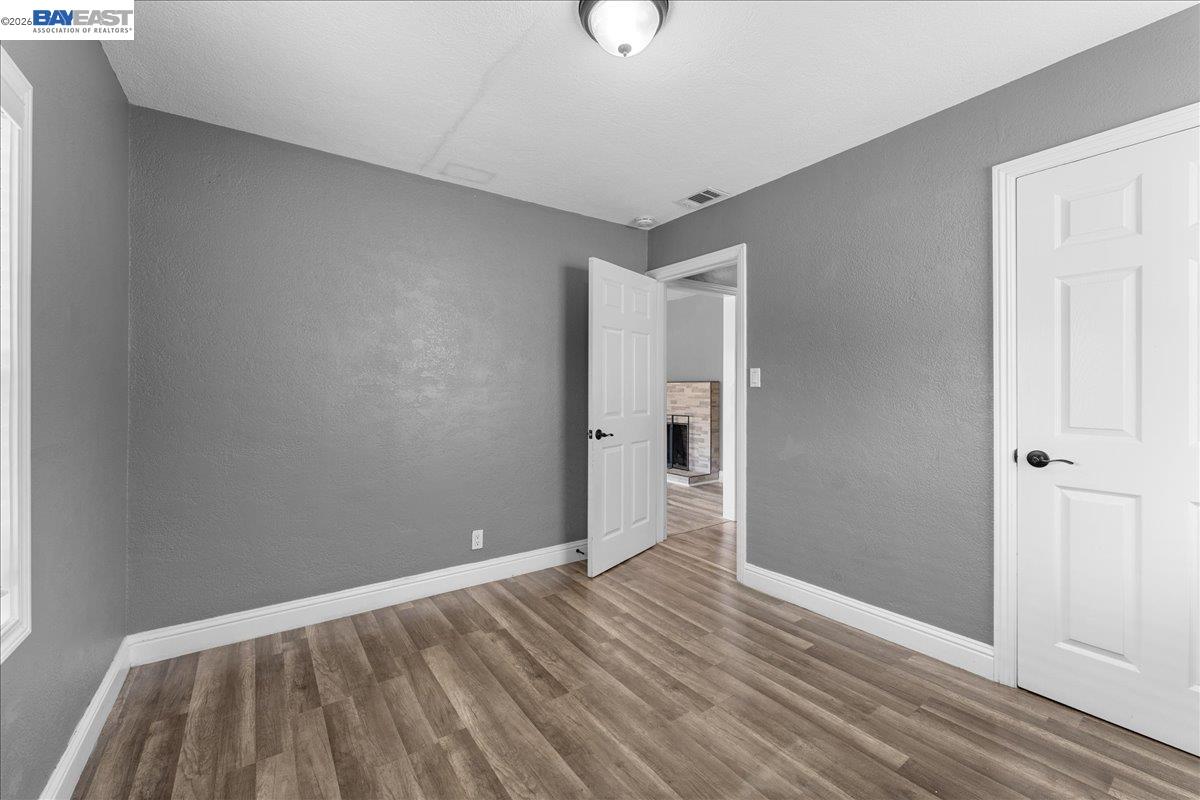 Detail Gallery Image 14 of 31 For 2315 West Ave, Santa Rosa,  CA 95407 - 3 Beds | 1 Baths