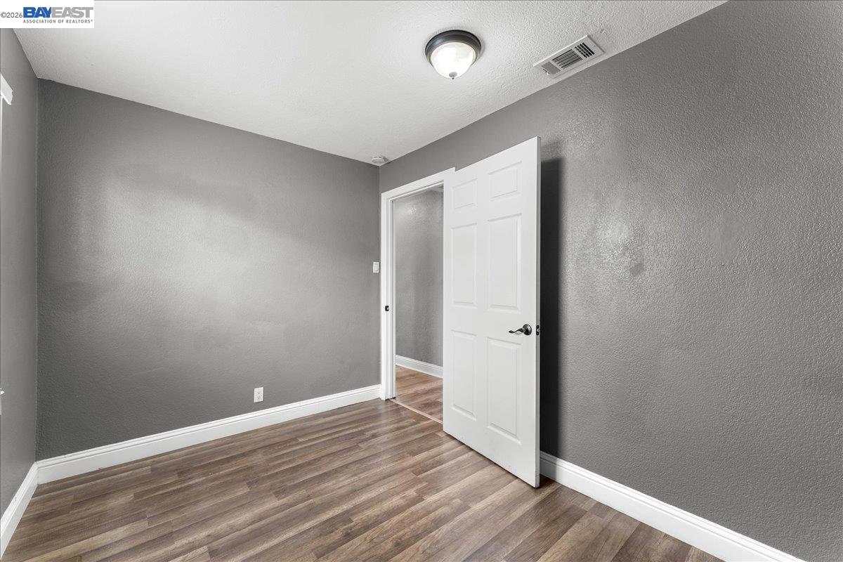 Detail Gallery Image 17 of 31 For 2315 West Ave, Santa Rosa,  CA 95407 - 3 Beds | 1 Baths