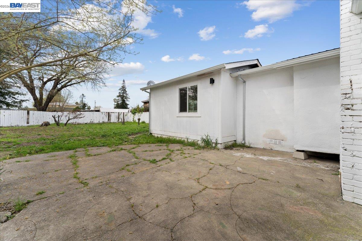 Detail Gallery Image 25 of 31 For 2315 West Ave, Santa Rosa,  CA 95407 - 3 Beds | 1 Baths