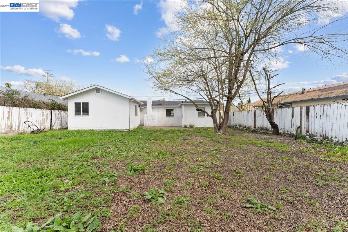 Detail Gallery Image 30 of 31 For 2315 West Ave, Santa Rosa,  CA 95407 - 3 Beds | 1 Baths