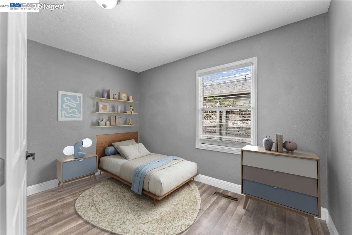 Detail Gallery Image 10 of 31 For 2315 West Ave, Santa Rosa,  CA 95407 - 3 Beds | 1 Baths