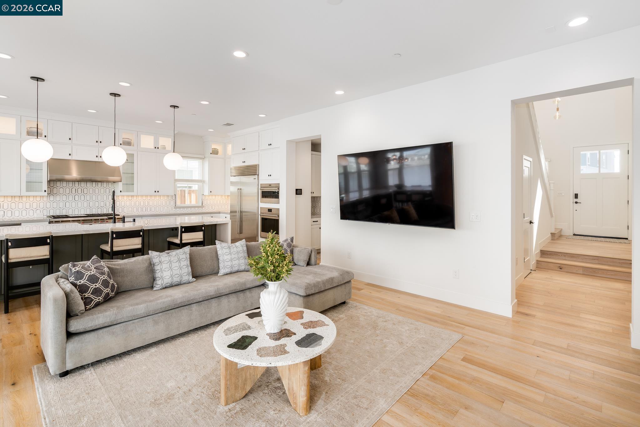 Detail Gallery Image 17 of 45 For 461 Halcyon Pl, Bethel Island,  CA 94511 - 4 Beds | 5/1 Baths