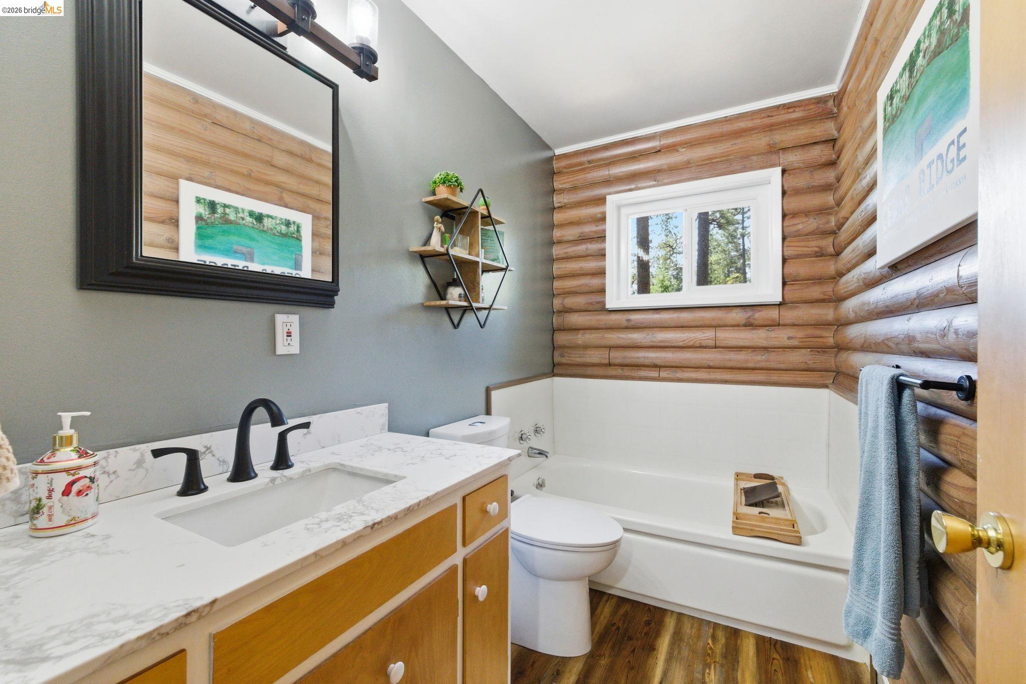 Detail Gallery Image 13 of 36 For 16398 Estralita Dr, Sonora,  CA 95370 - 3 Beds | 3 Baths