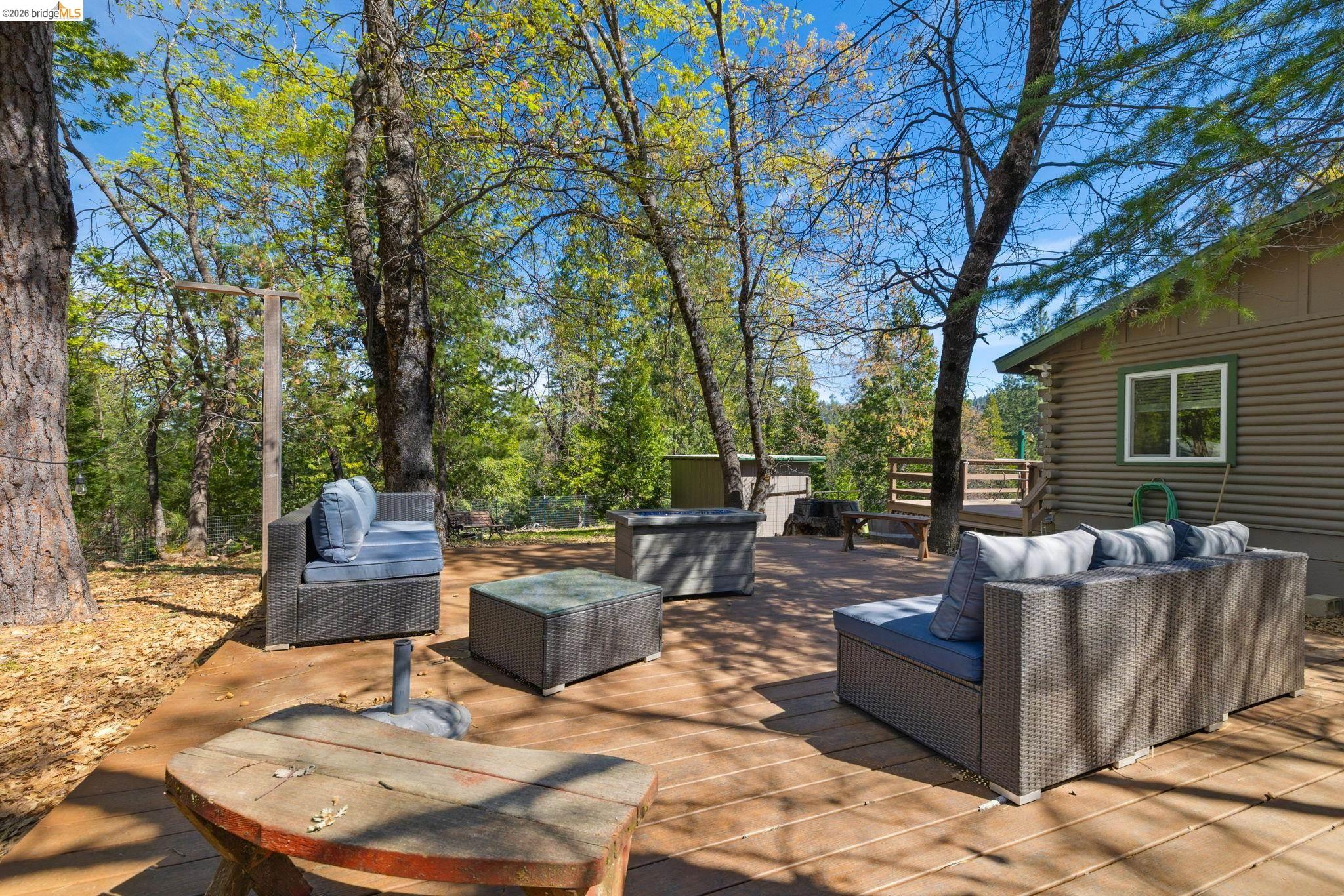 Detail Gallery Image 23 of 36 For 16398 Estralita Dr, Sonora,  CA 95370 - 3 Beds | 3 Baths