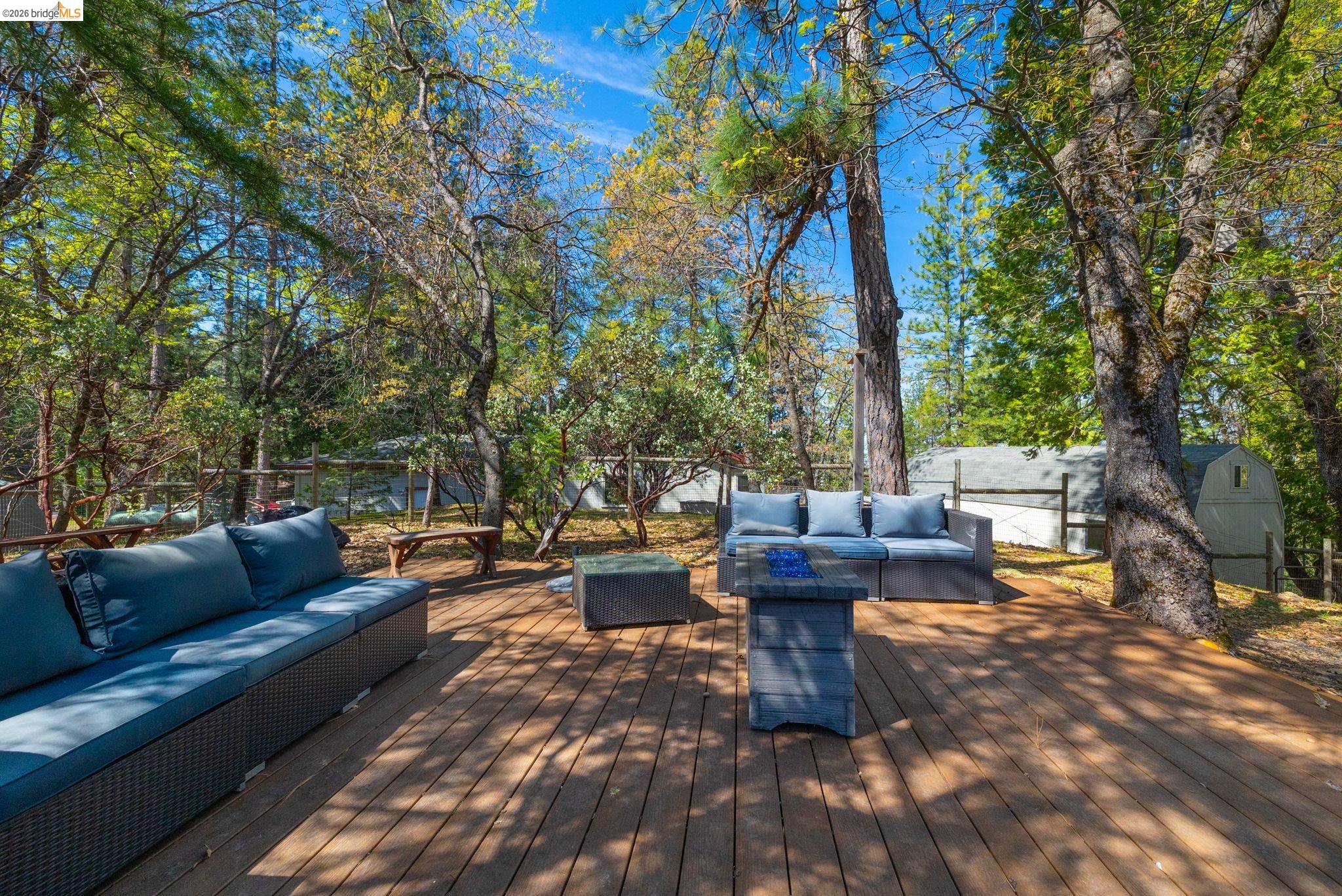 Detail Gallery Image 24 of 36 For 16398 Estralita Dr, Sonora,  CA 95370 - 3 Beds | 3 Baths