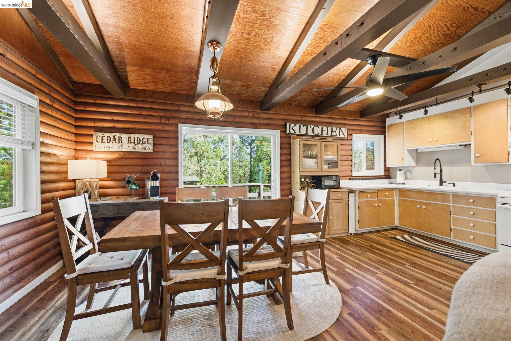 Detail Gallery Image 7 of 36 For 16398 Estralita Dr, Sonora,  CA 95370 - 3 Beds | 3 Baths