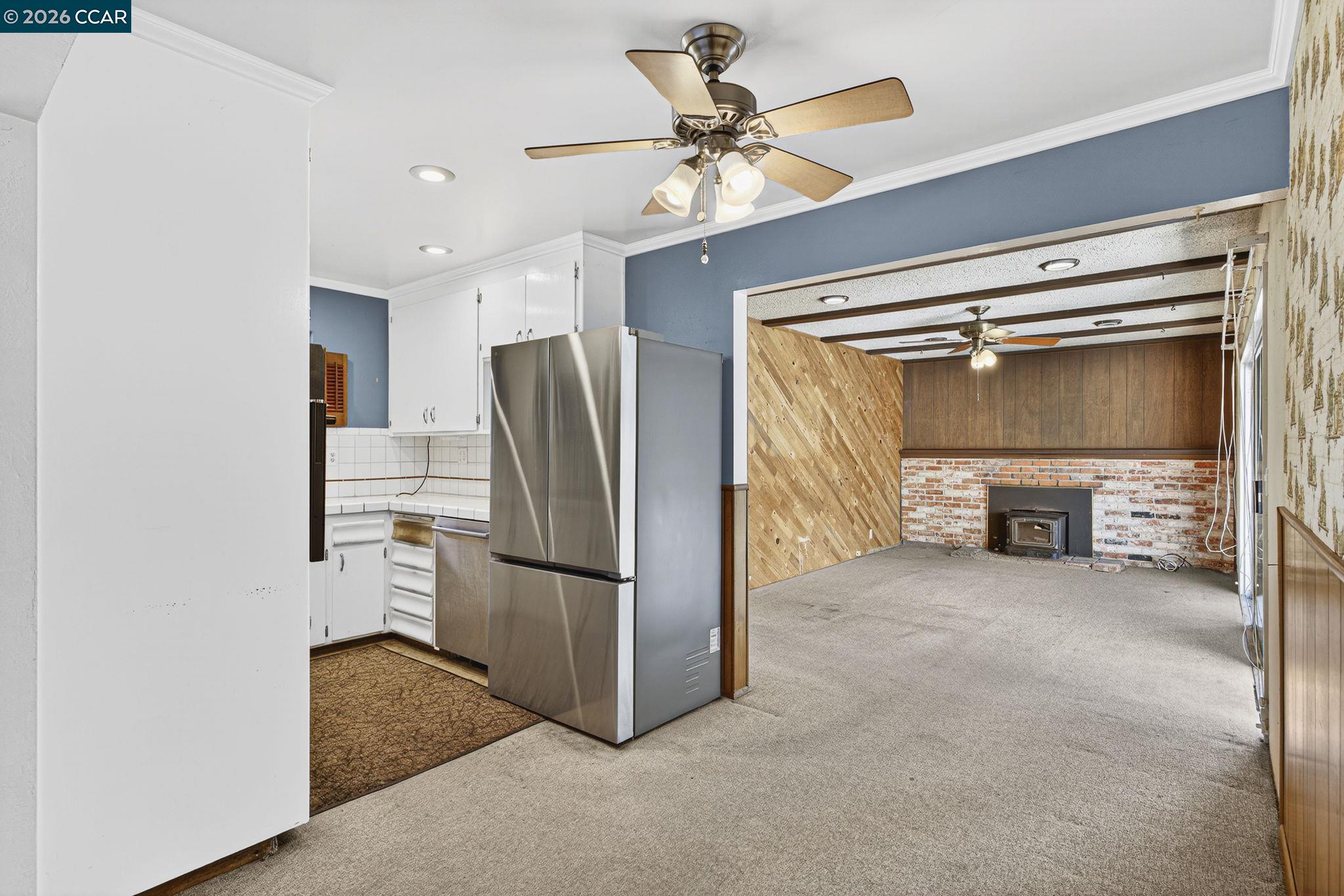 Detail Gallery Image 11 of 60 For 2555 Arroyo Ave, Pinole,  CA 94564-1003 - 3 Beds | 2 Baths