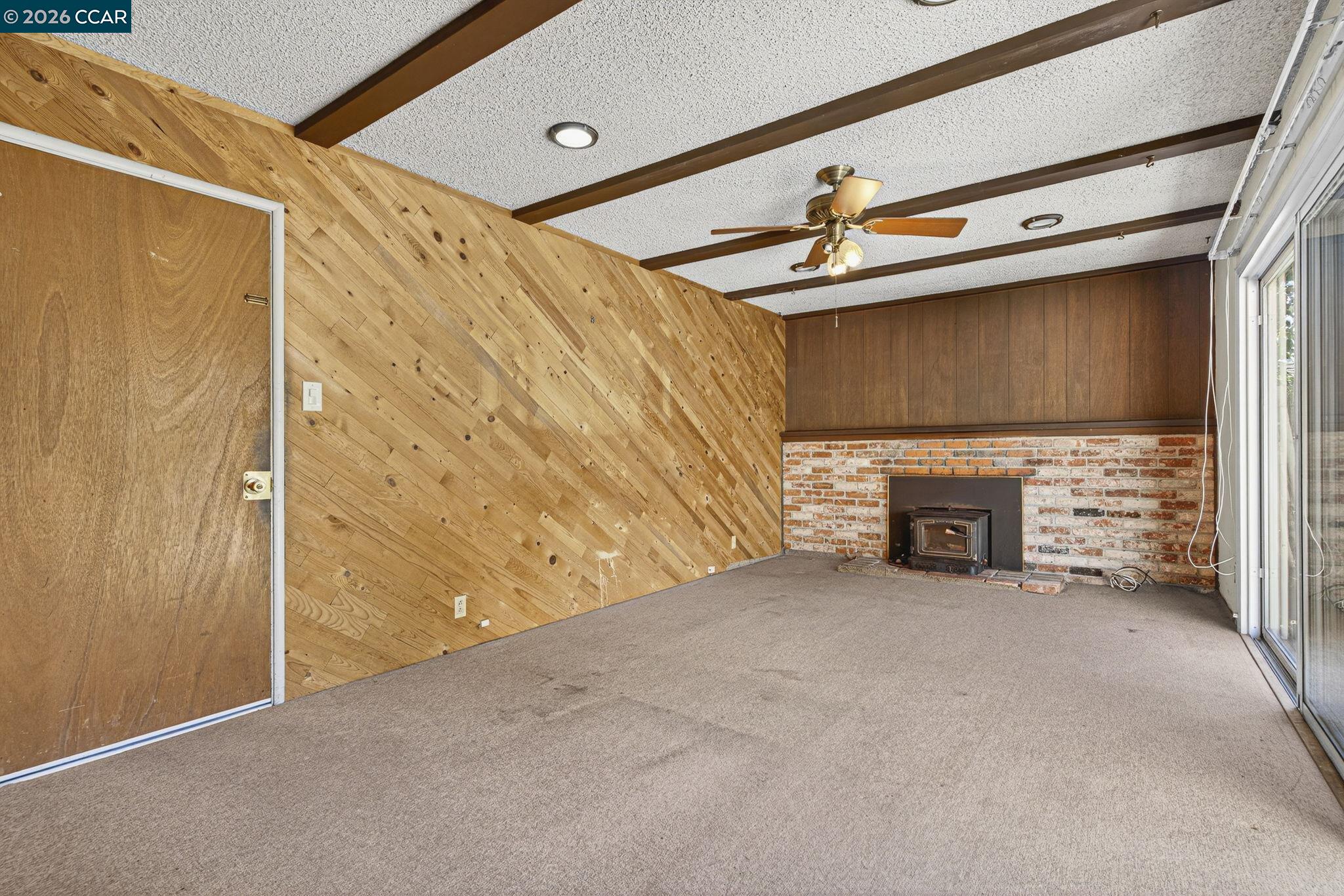 Detail Gallery Image 23 of 60 For 2555 Arroyo Ave, Pinole,  CA 94564-1003 - 3 Beds | 2 Baths